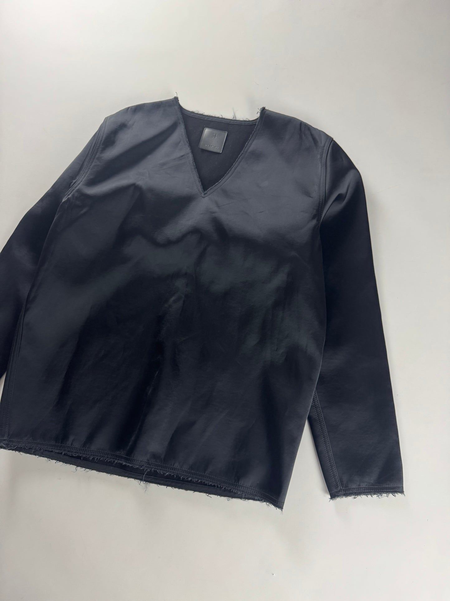 Givenchy Sample Strong V Collar Short Blouse FW 2022 - M