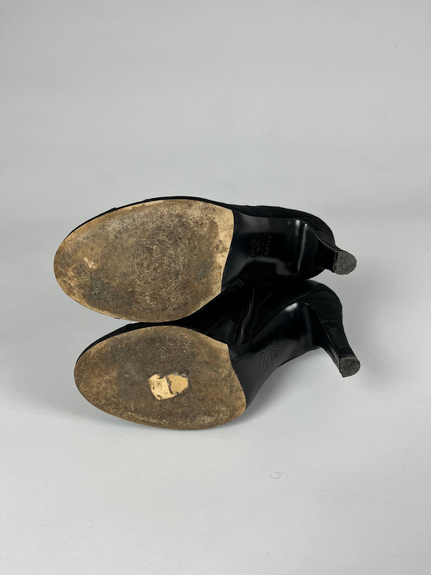 Chanel Cosmopolite Consulter CC Boots Black FW 2017 - 38,5 EU