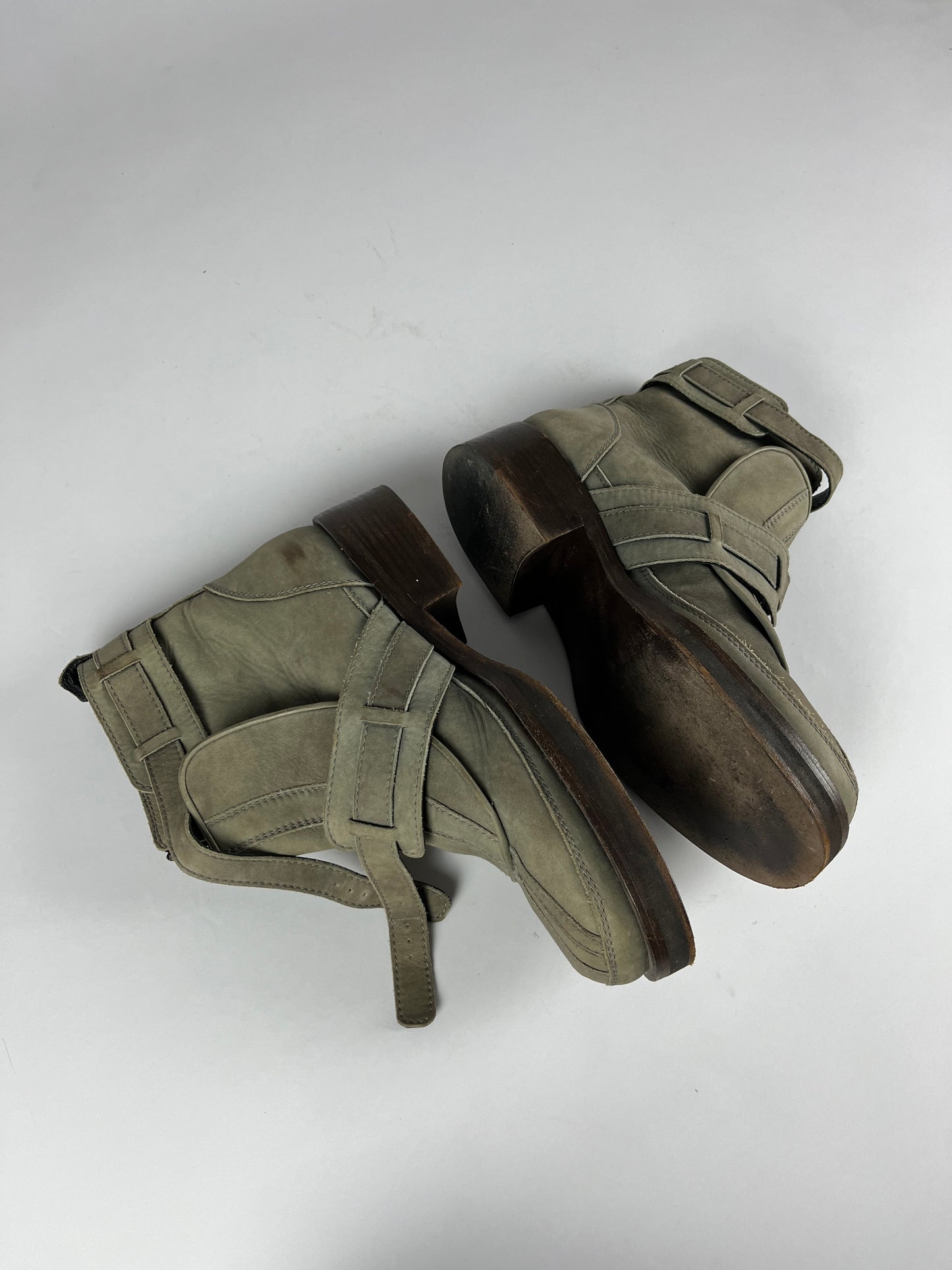 Chanel Sample Post Apocalyptic Belted Boots FW 2011 - 43 EU