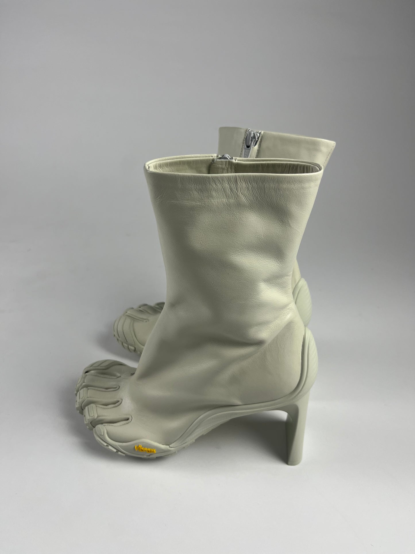 Balenciaga Vibram White Leather Heeled FiveFingers Toe Boots FW 2020 - 37 EU