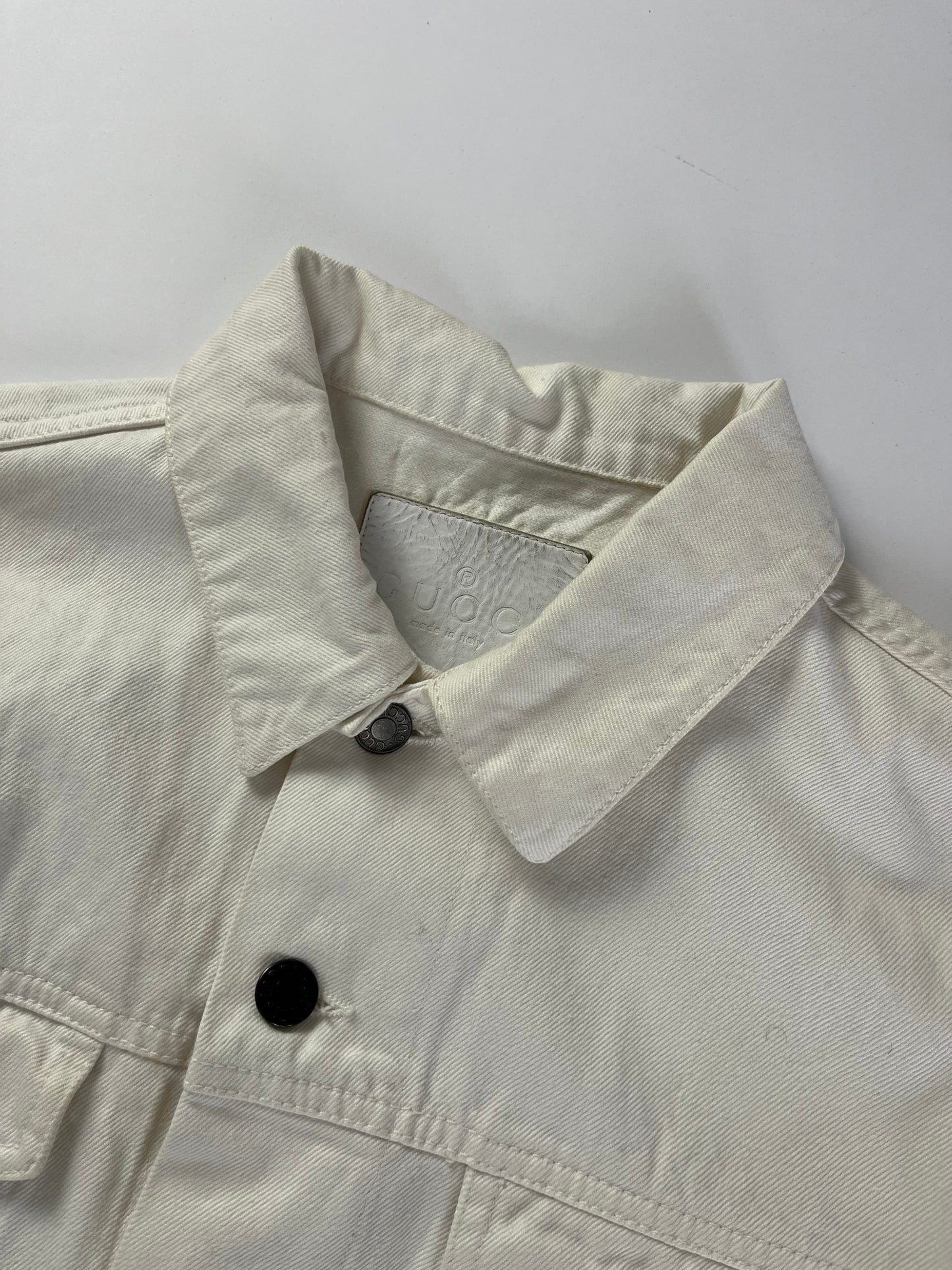 Gucci Washed White Button Up Classic Trucker Jacket FW 2002 - M