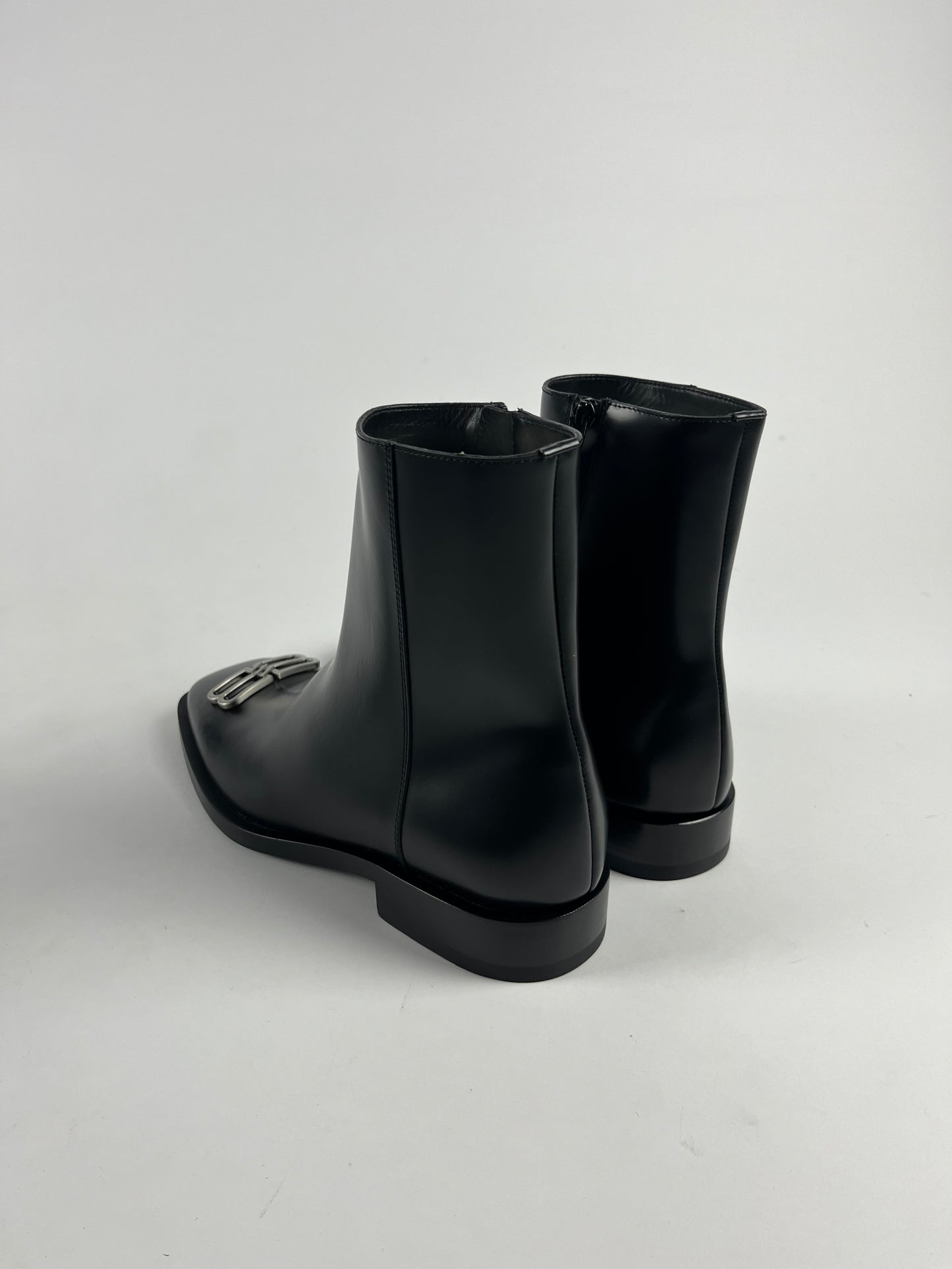 Balenciaga Square Toe Silver BB Rim Leather Ankle Boots FW 2019 - 40 EU
