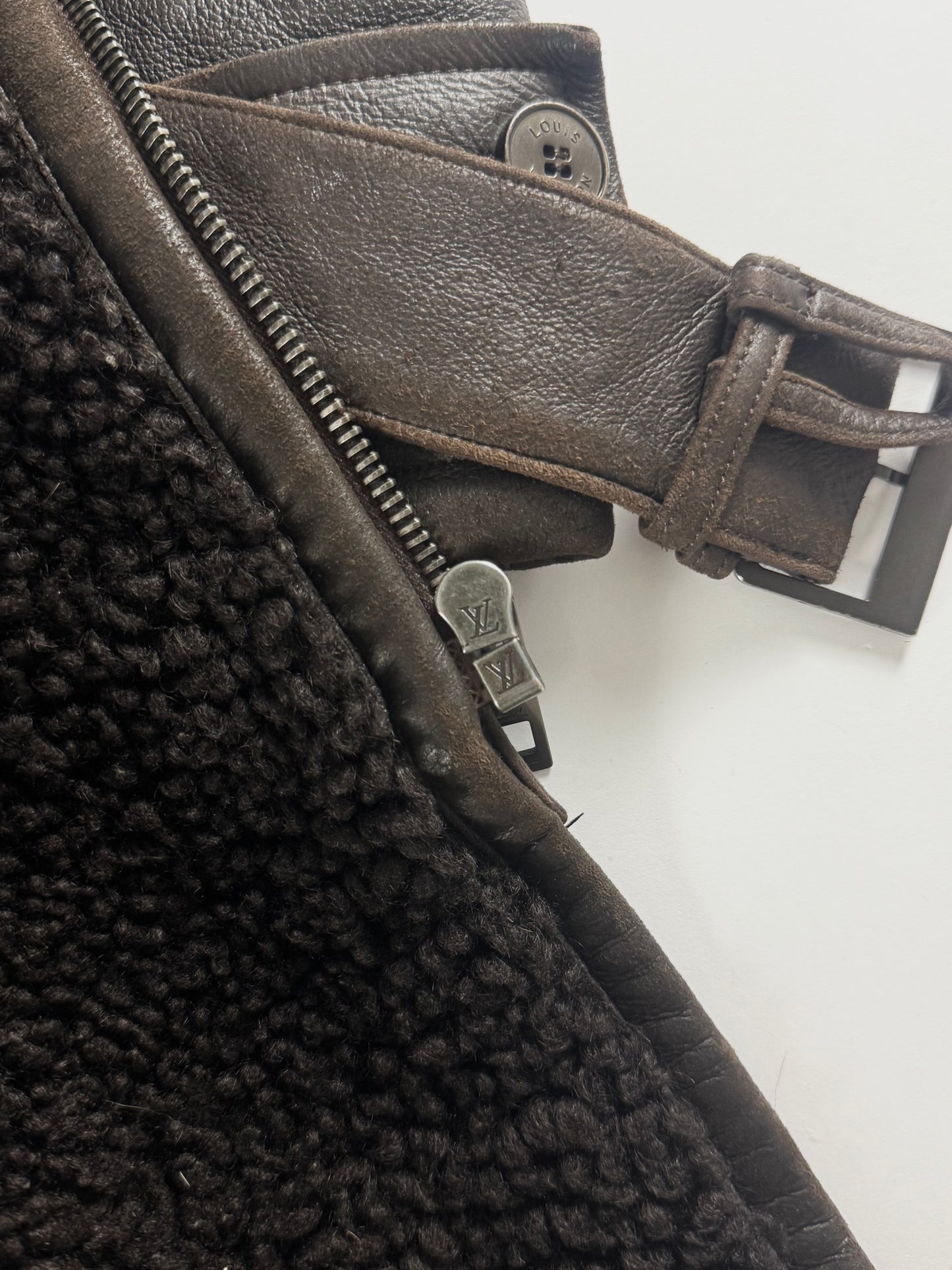 Louis Vuitton Dark Brown Fur Lining Heavy Sheepskin Leather Belted Coat 2000s - M