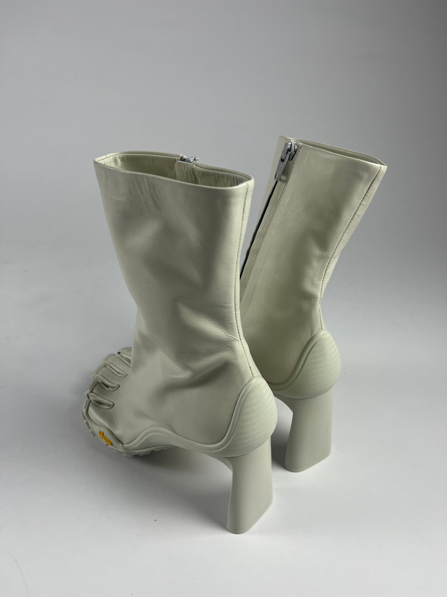 Balenciaga Vibram White Leather Heeled FiveFingers Toe Boots FW 2020 - 37 EU