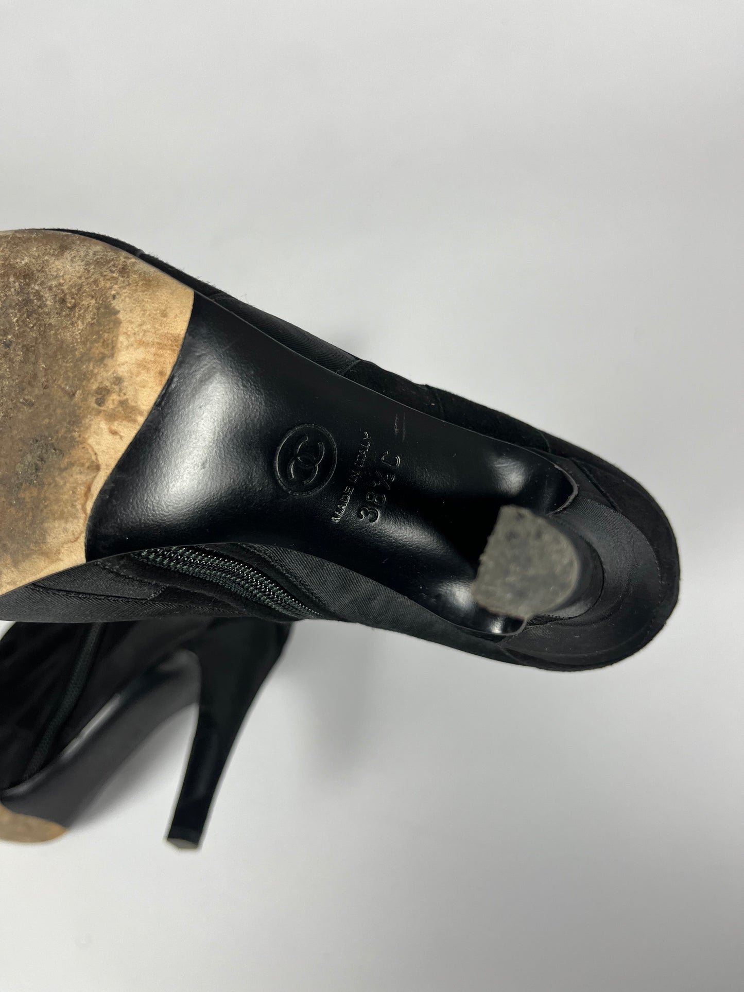 Chanel Cosmopolite Consulter CC Boots Black FW 2017 - 38,5 EU