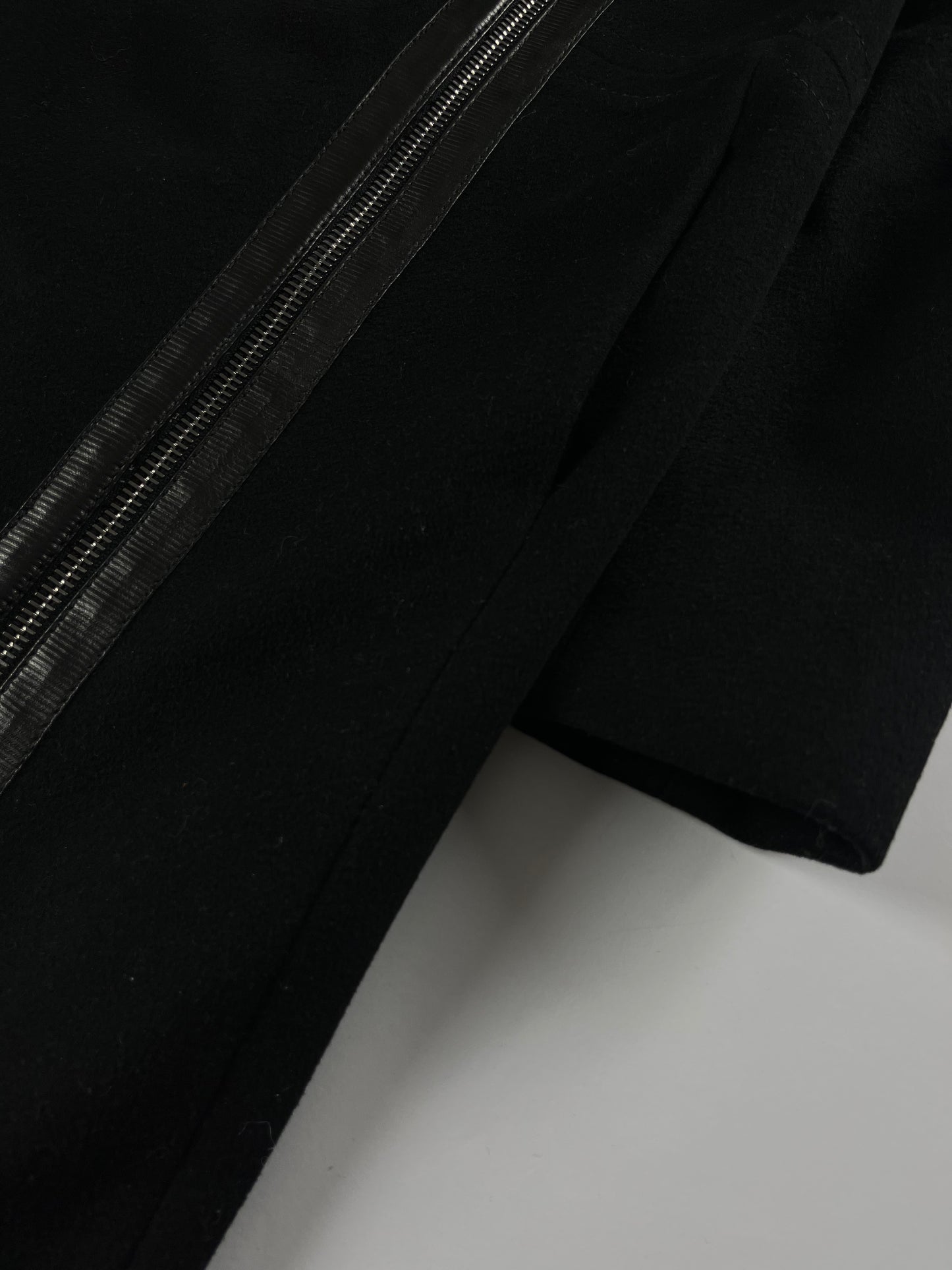 Gucci Black Leather Trimmed Asymmetric Zipper Coat FW 2001 - XS