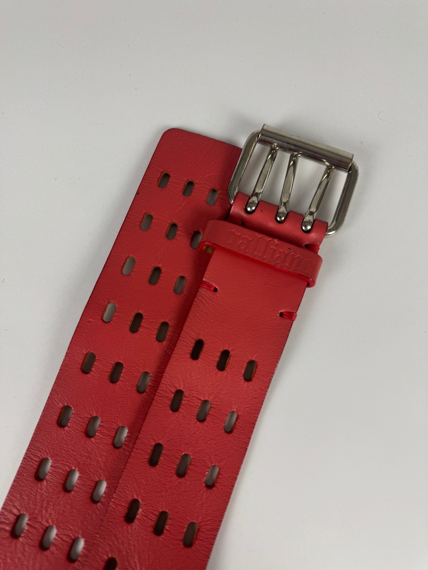 John Galliano Triple Prong Holed Red Gallant Leather Belt 2000s - 80 CM