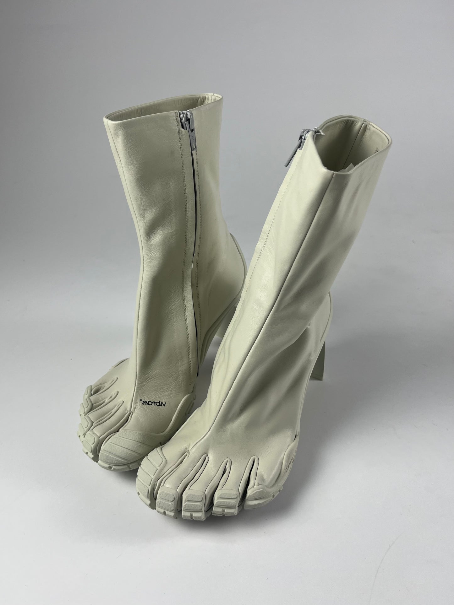 Balenciaga Vibram White Leather Heeled FiveFingers Toe Boots FW 2020 - 37 EU