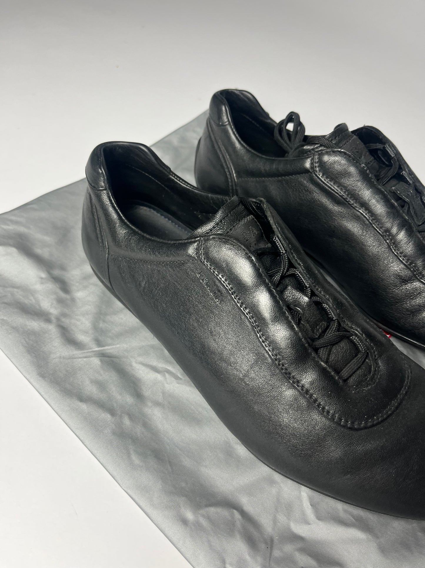 Prada Linea Rossa Black Leather Low Trainers FW 1999 - 43 EU