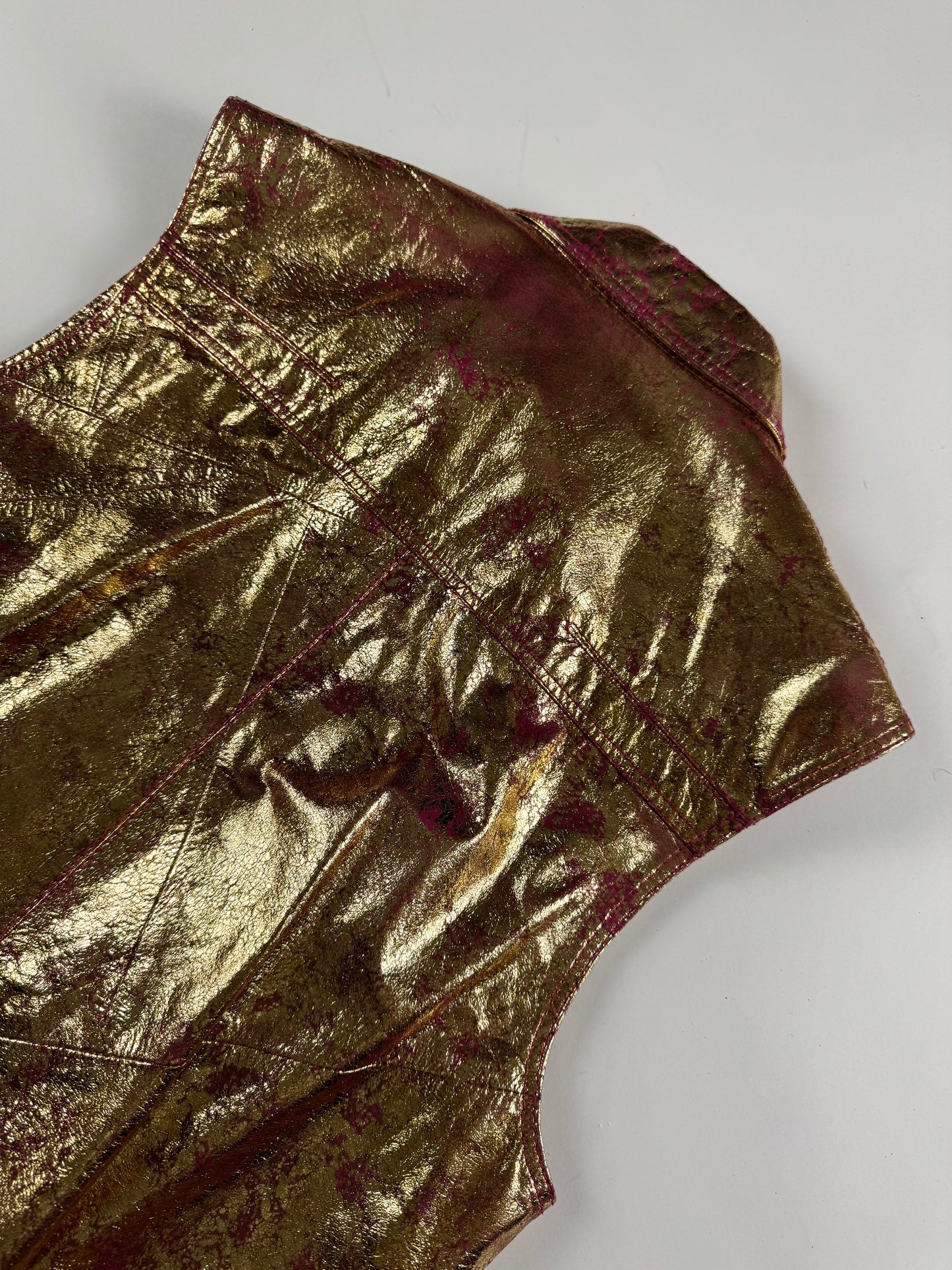 Dior Homme Sample Oro Fluxia Gold Crinkled Metallic Fuchsia Zip Trim Leather Sleeveless Jacket SS 2009 - M
