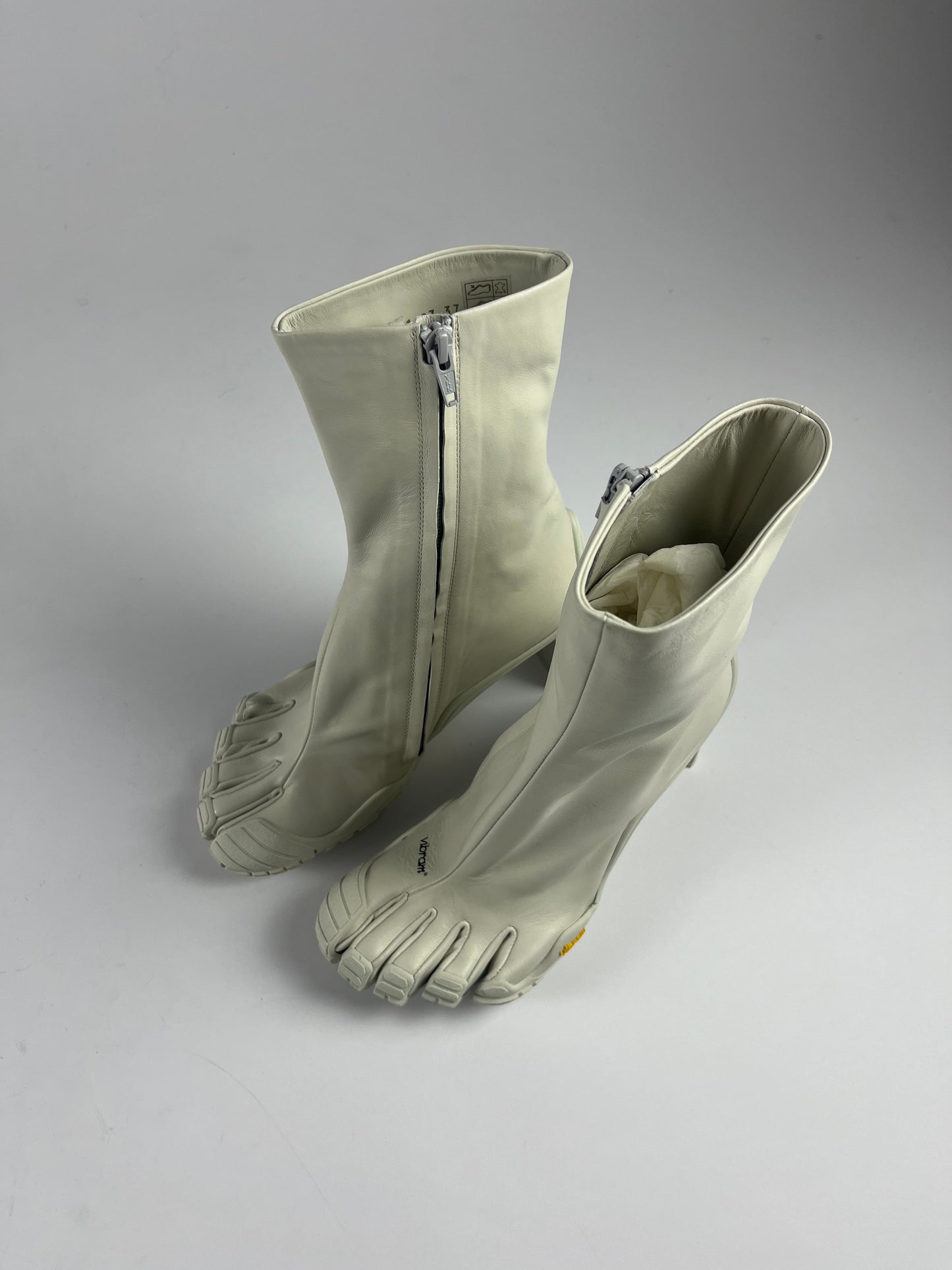 Balenciaga Vibram White Leather Heeled FiveFingers Toe Boots FW 2020 - 37 EU