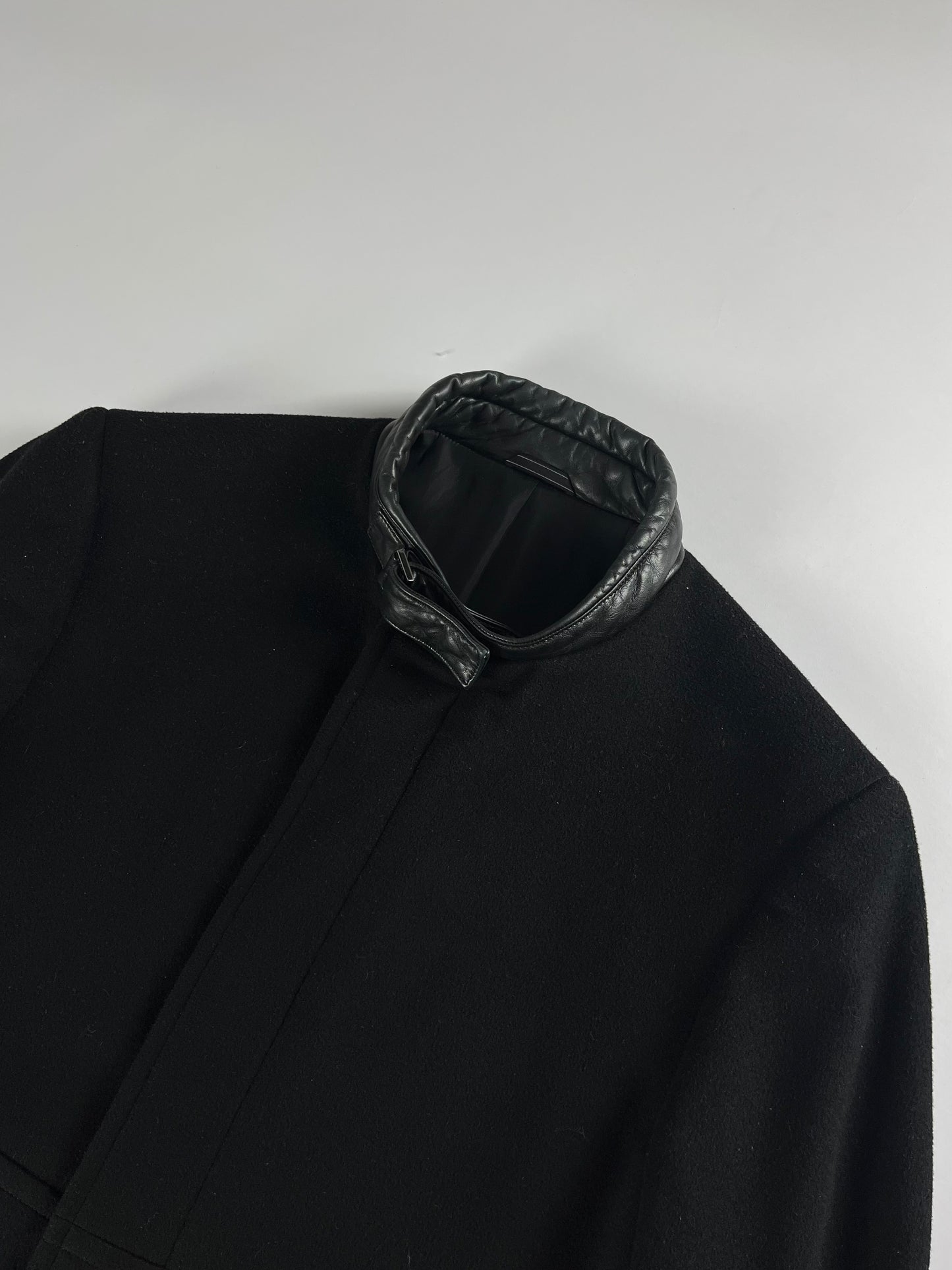 Gucci Black Wool Leather Belt Collar Long Coat FW 2000 - M