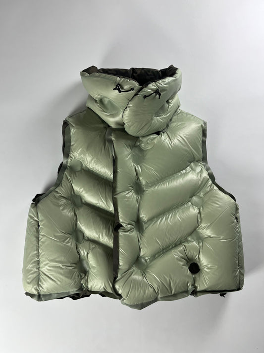 Moncler Genius x Dingyun Zhang Green Reversible Down Zadena Vest - S