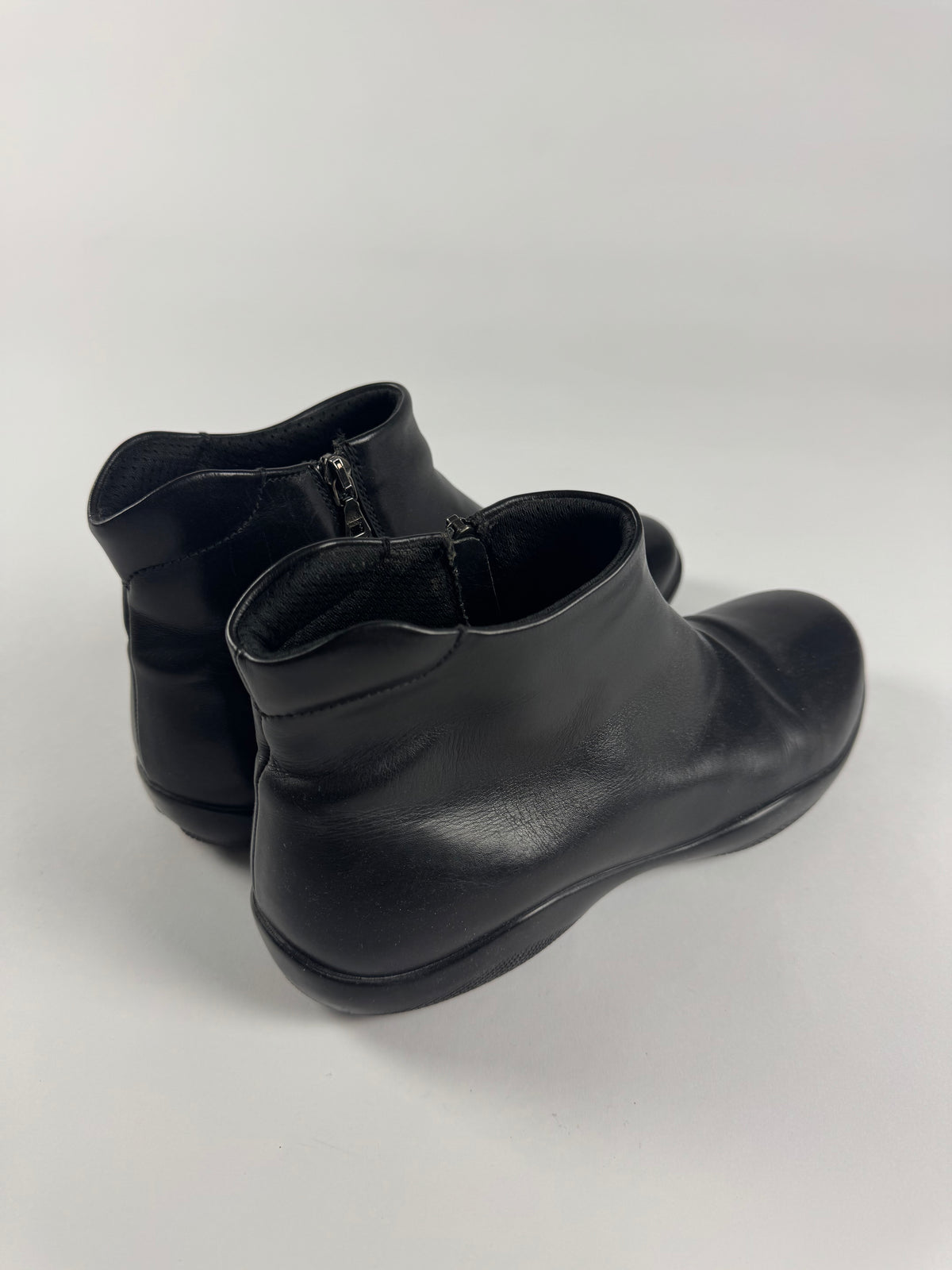 Prada Linea Rossa Black Leather Shadow Sole Mid Boots FW 1999 - 41,5 EU