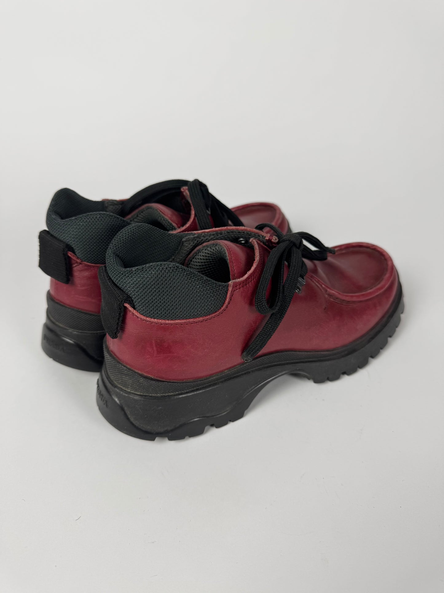 Prada Red Leather Vibram Platform Shoes FW 1999 - 39 IT/39,5 EU
