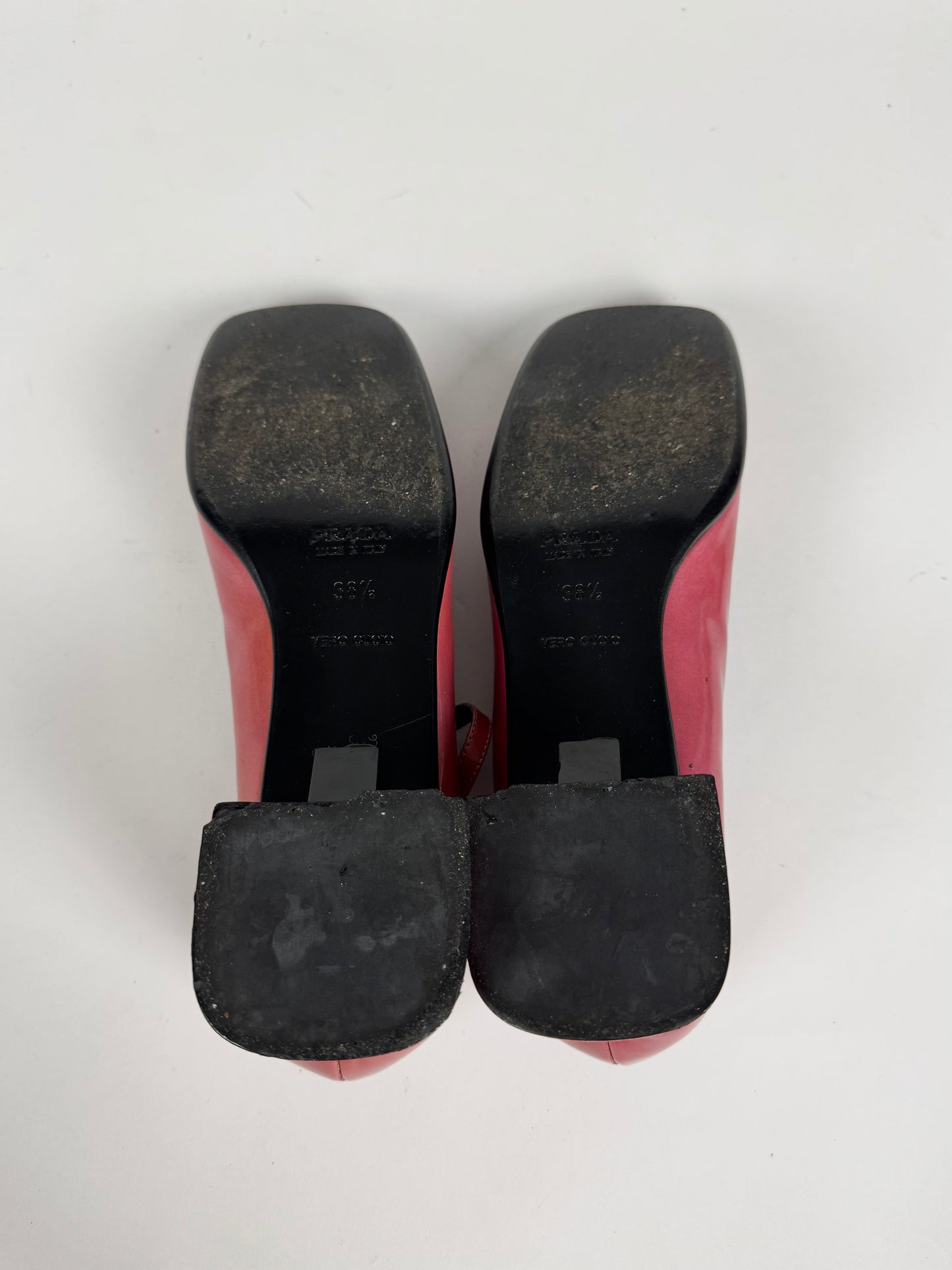 Prada Pink Patent Mary Jane Laced Pumps FW 1999 - 38,5 IT/39 EU