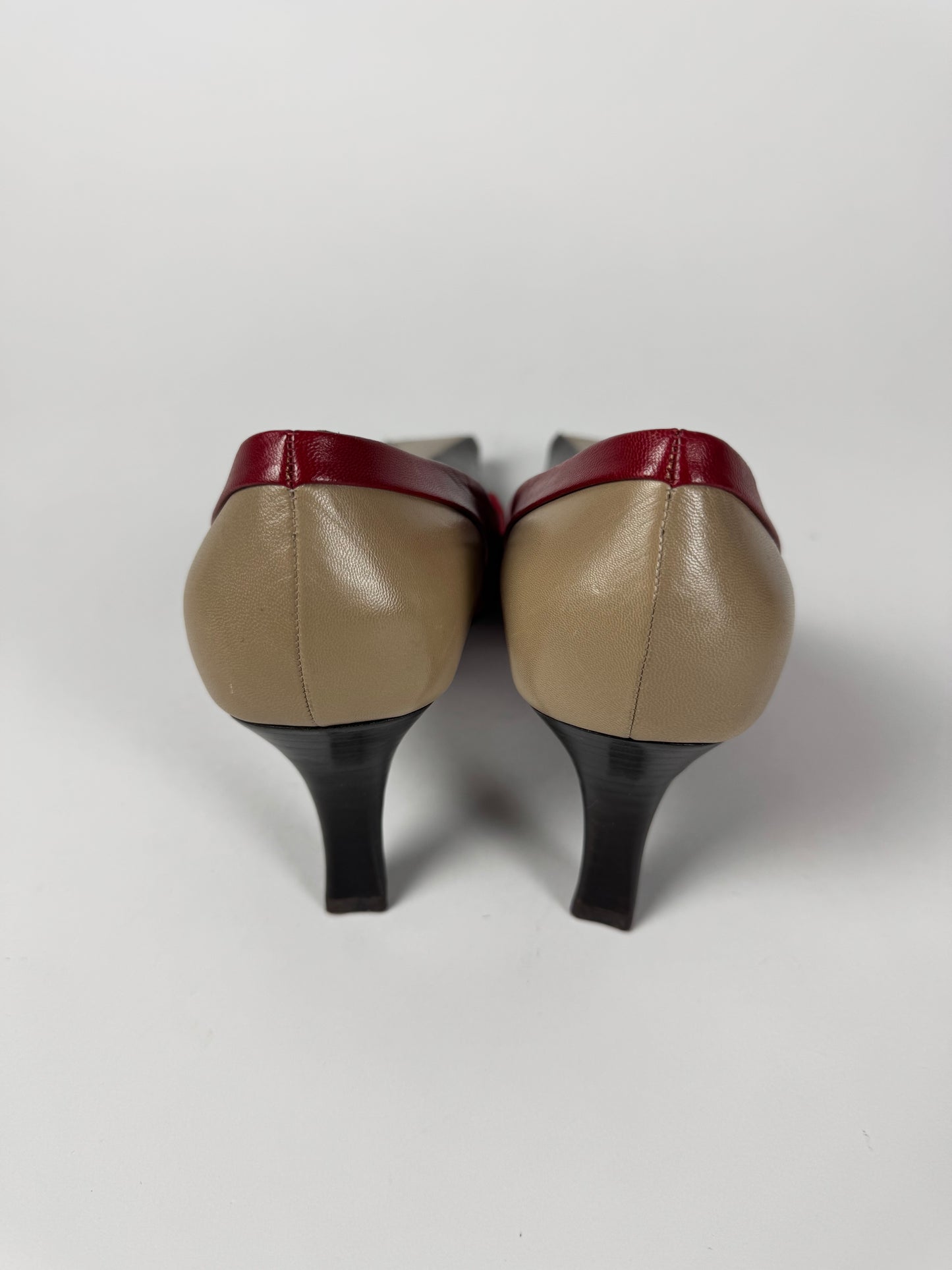 Prada Tricolor Colorblock Leather Kitten Heel Pumps Black Red Taupe Pointed Toe 2000s - 38,5 IT/39 EU