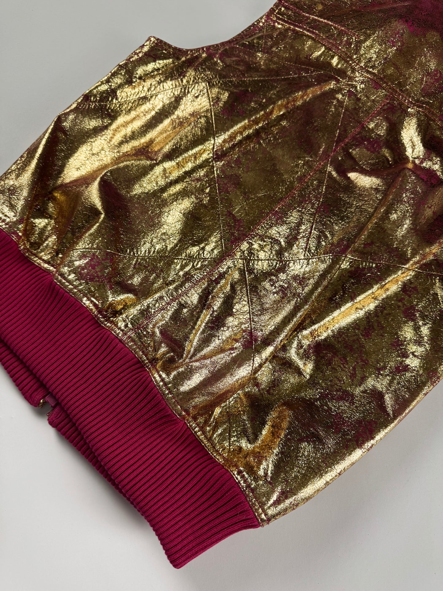 Dior Homme Sample Oro Fluxia Gold Crinkled Metallic Fuchsia Zip Trim Leather Sleeveless Jacket SS 2009 - M