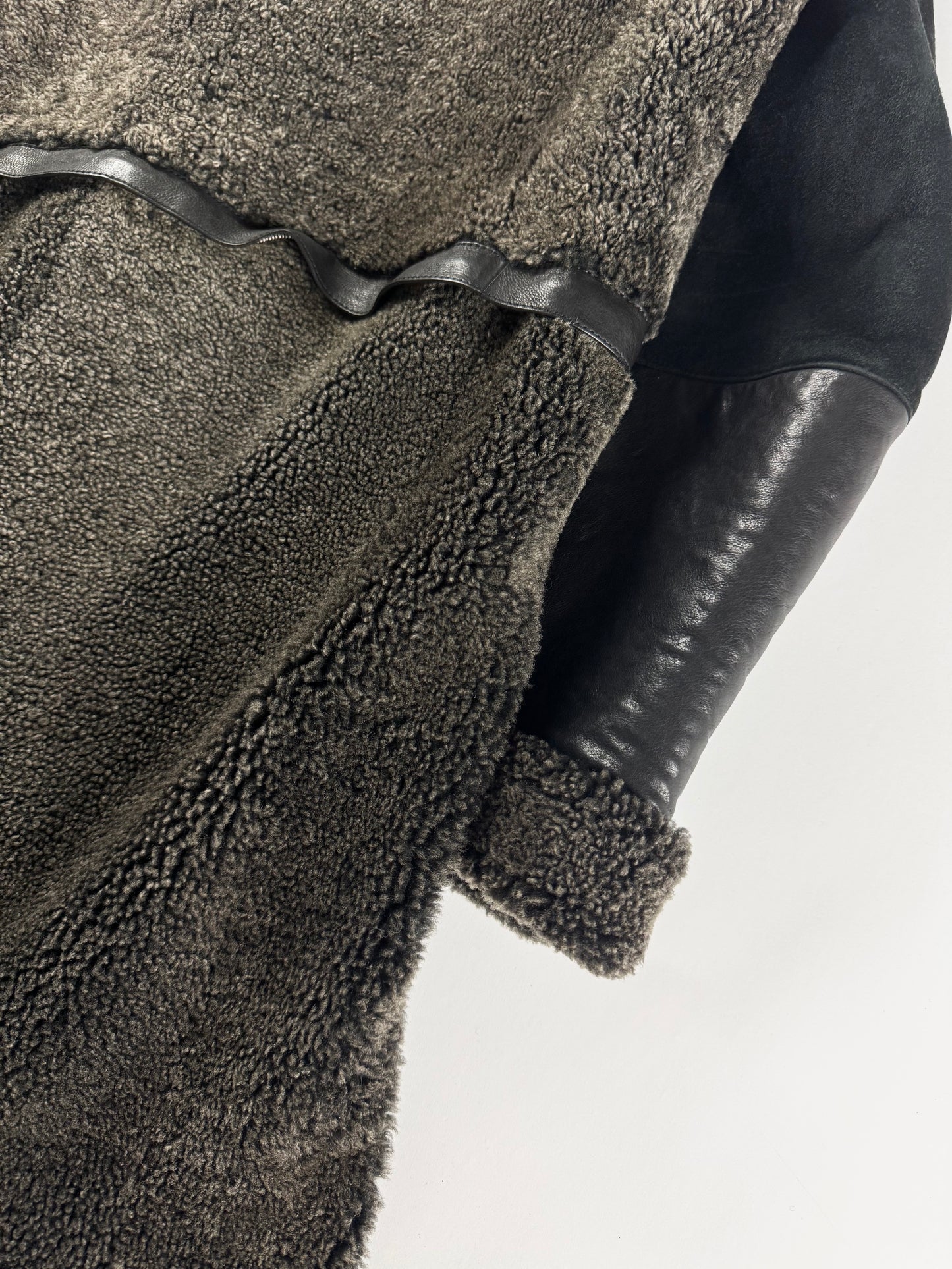 Louis Vuitton Sample Charcoal Shearling Cloude Sleeve Midi Black Collar Leather Tab Pocket Coat FW 2011 - M