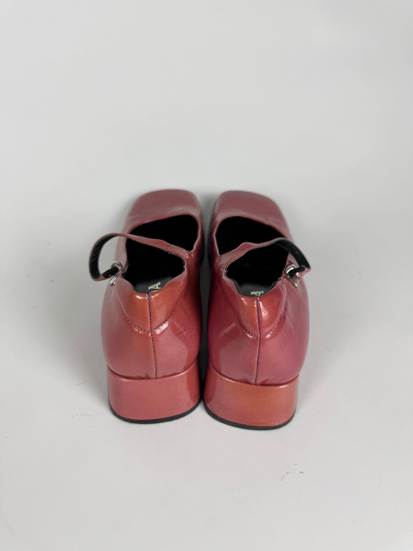 Prada Pink Patent Mary Jane Laced Pumps FW 1999 - 38,5 IT/39 EU