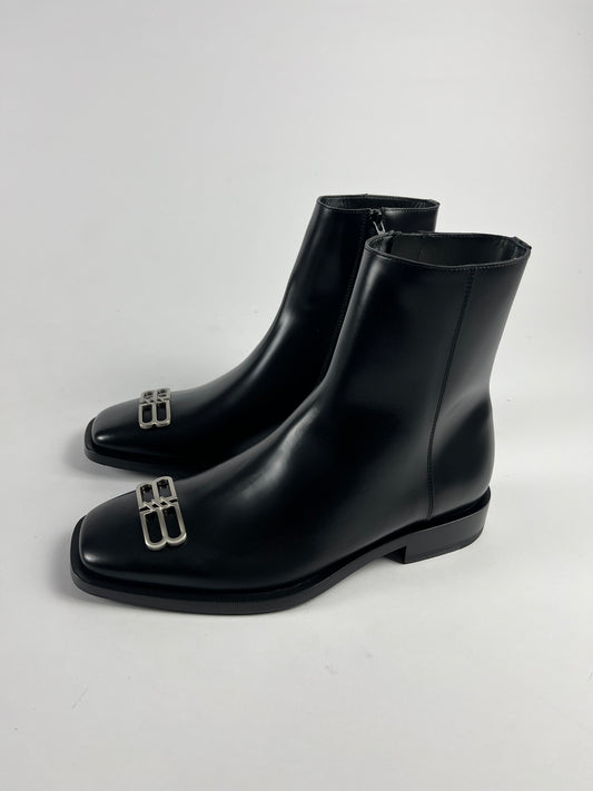 Balenciaga Square Toe Silver BB Rim Leather Ankle Boots FW 2019 - 40 EU