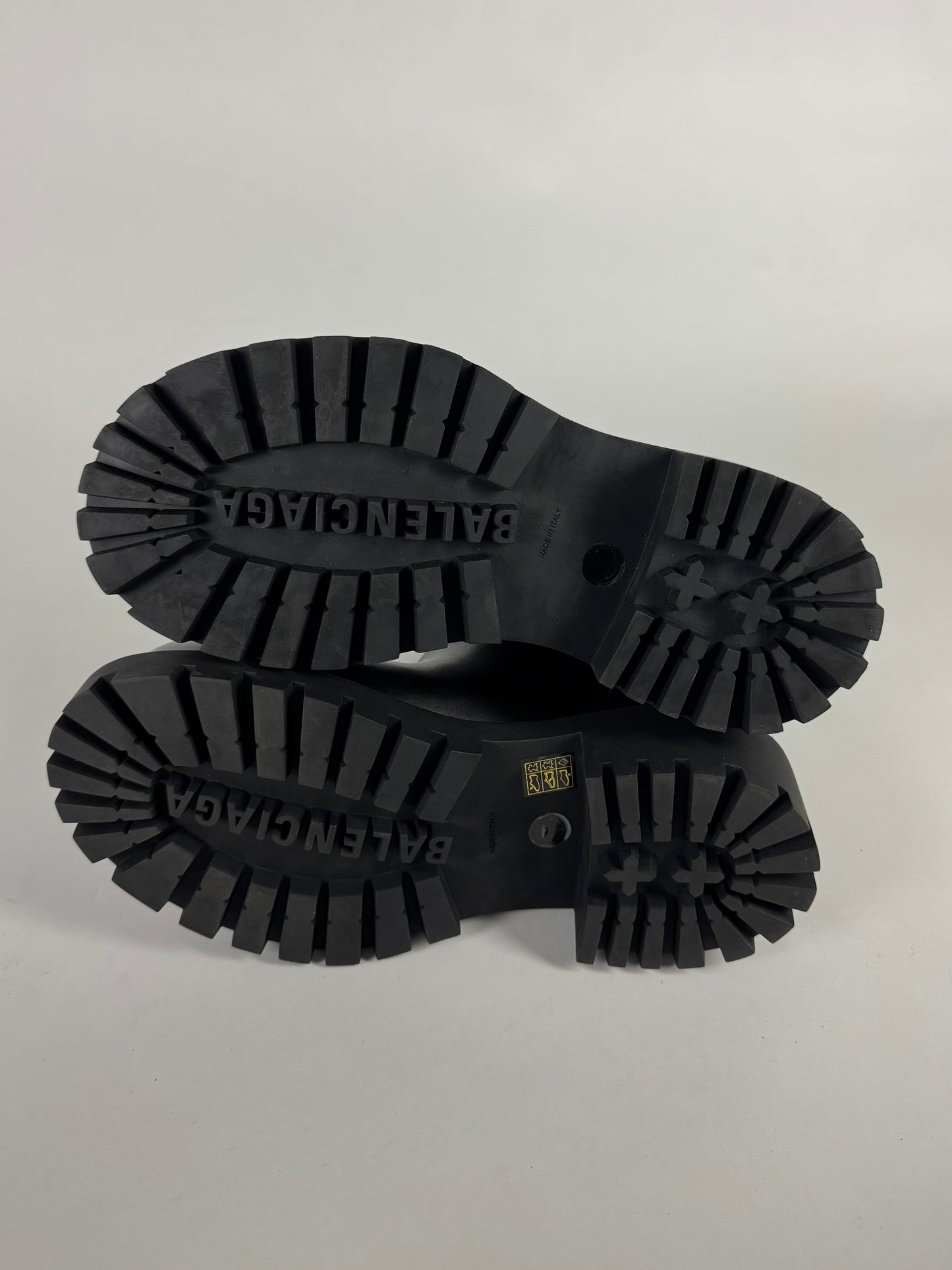 Balenciaga Military Hummer Tall Leather Boots FW 2022 - 44 EU