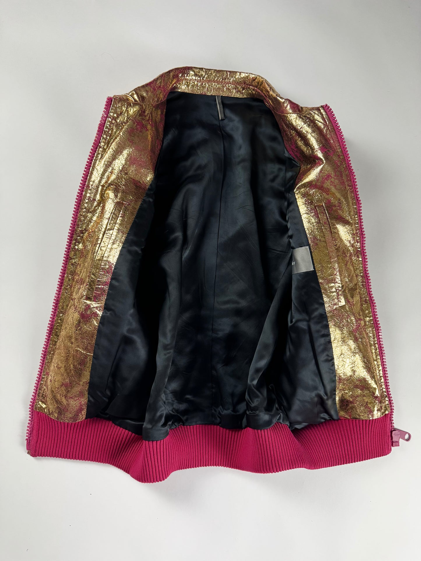 Dior Homme Sample Oro Fluxia Gold Crinkled Metallic Fuchsia Zip Trim Leather Sleeveless Jacket SS 2009 - M