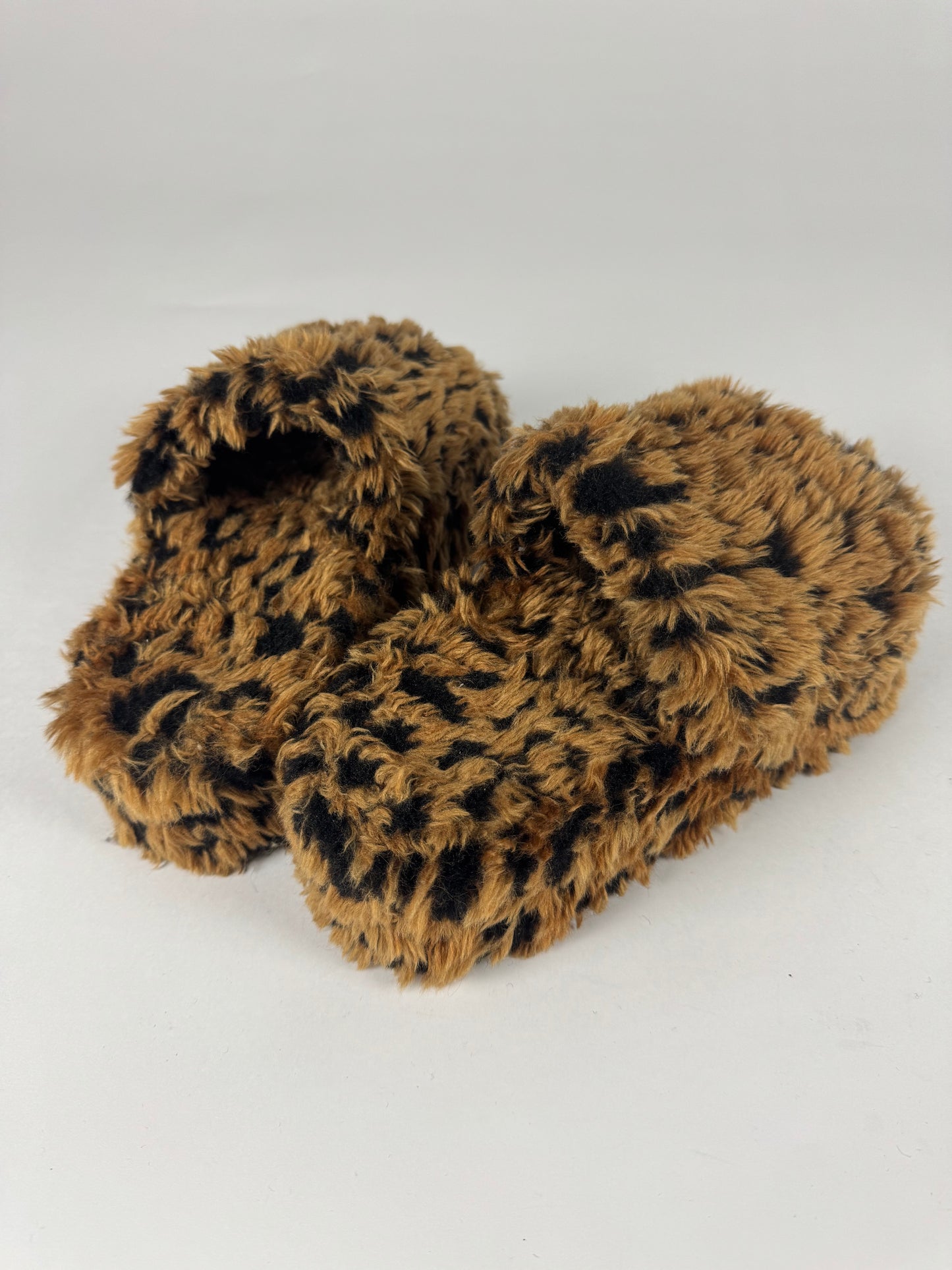 Balenciaga Sample Leopard Print Furry Slides SS 2023 - 37 EU
