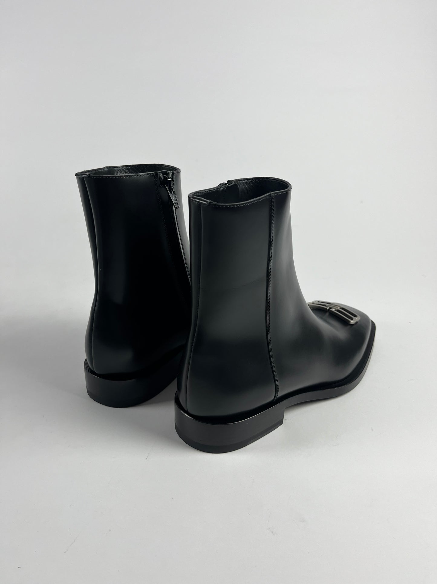 Balenciaga Square Toe Silver BB Rim Leather Ankle Boots FW 2019 - 40 EU