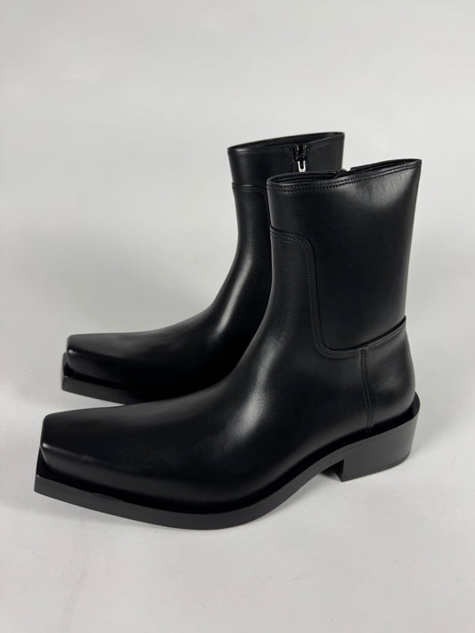 Balenciaga Santiago New Matt Calfskin Cowboy Boots Pre-Fall 2023 - 44 EU