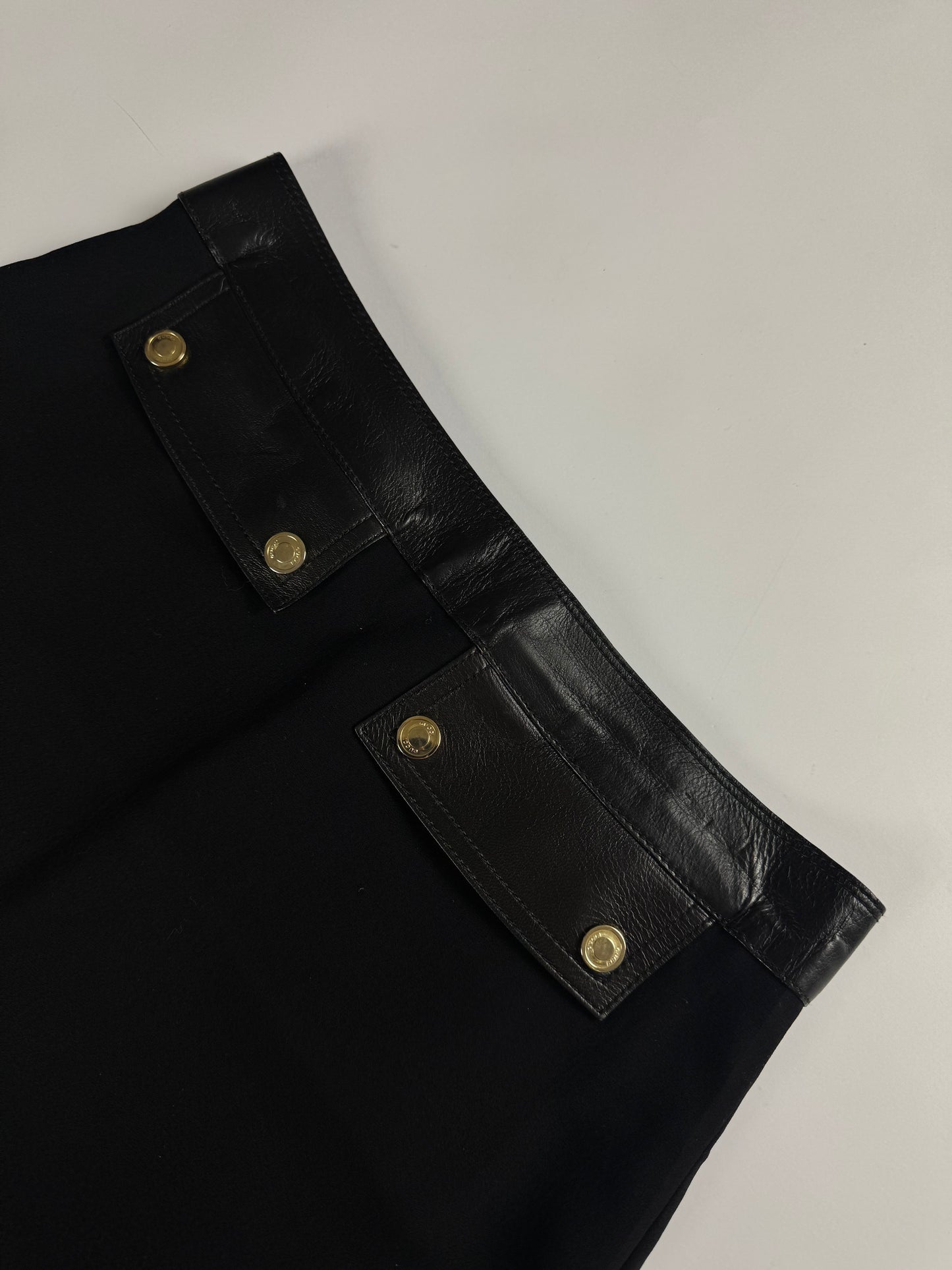 Gucci Tom Ford Essential Black Leather Pockets Skirt FW 2000 - M
