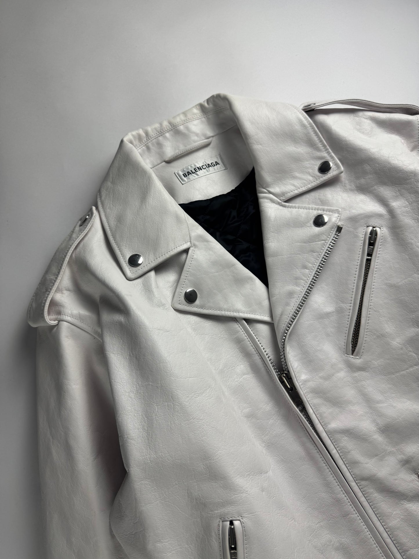 Balenciaga 80s Biker Smooth Optical White Calf Leather Oversized Perfecto Jacket SS 2020 - M