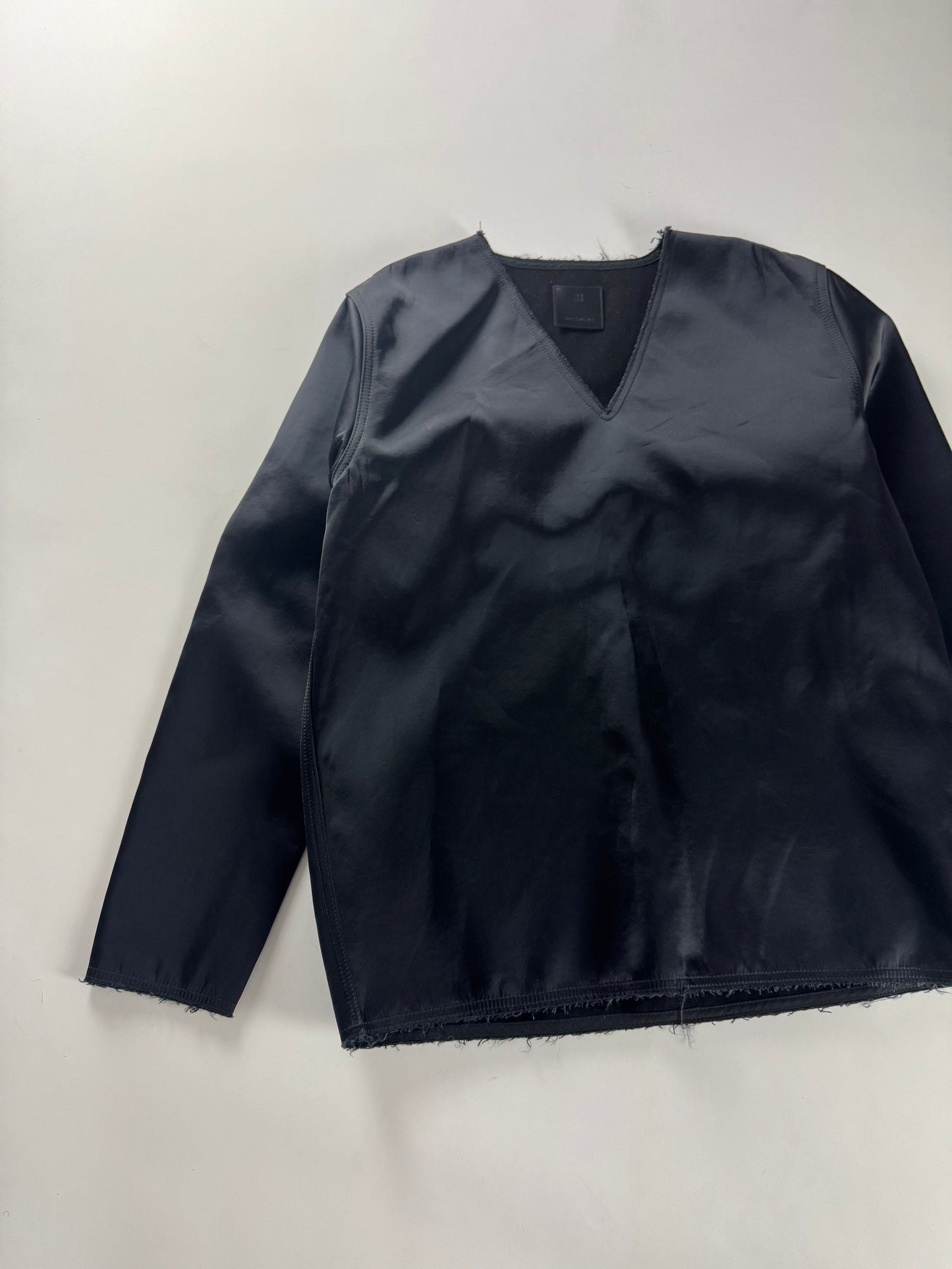 Givenchy Sample Strong V Collar Short Blouse FW 2022 - M