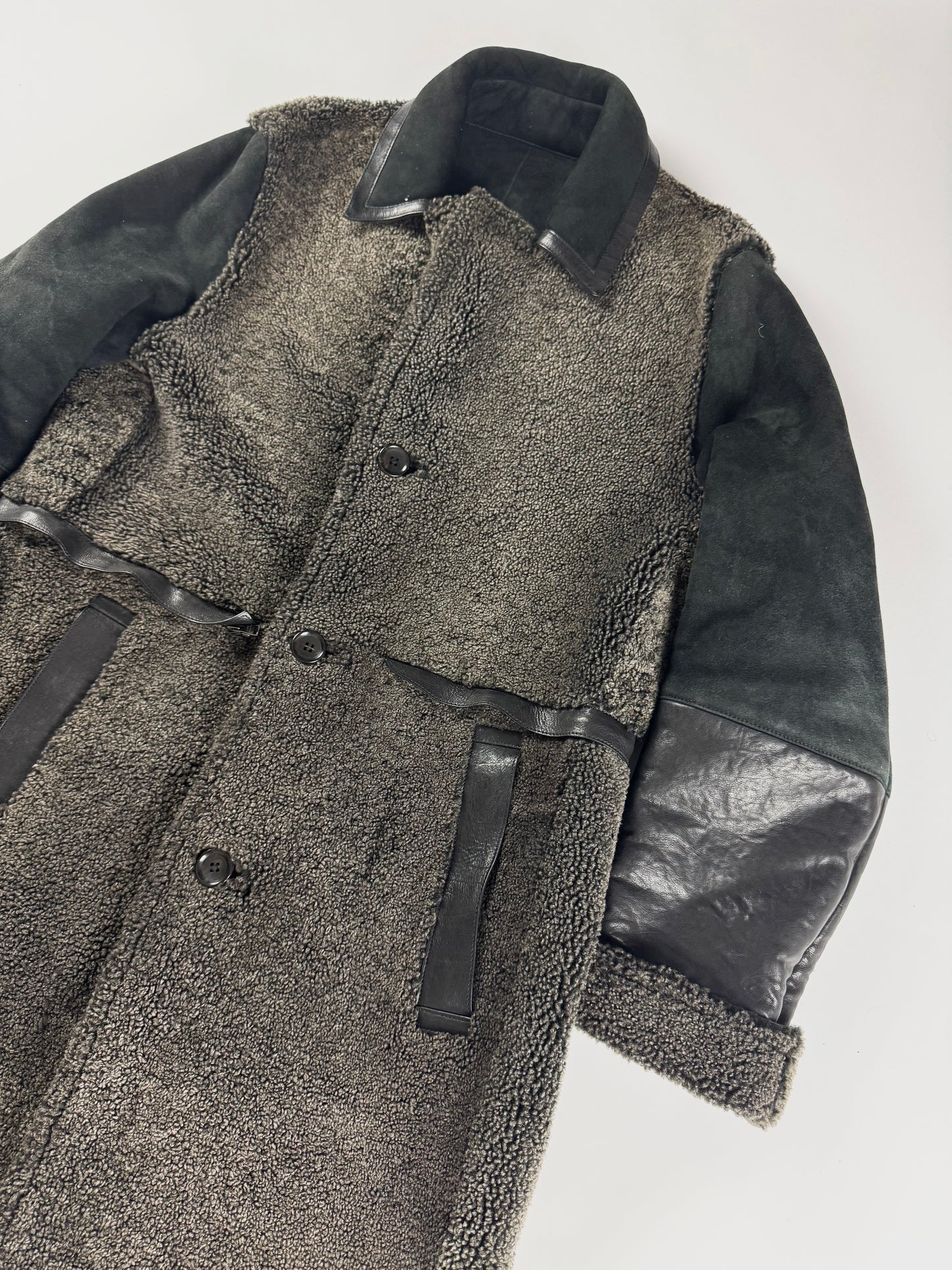 Louis Vuitton Sample Charcoal Shearling Cloude Sleeve Midi Black Collar Leather Tab Pocket Coat FW 2011 - M