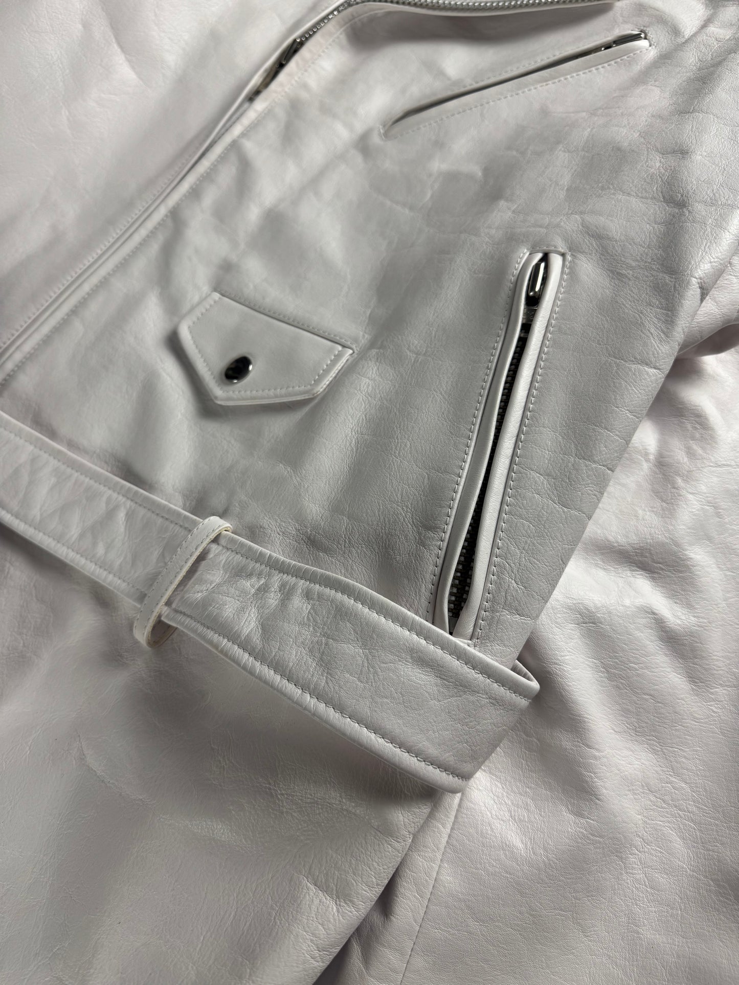 Balenciaga 80s Biker Smooth Optical White Calf Leather Oversized Perfecto Jacket SS 2020 - M