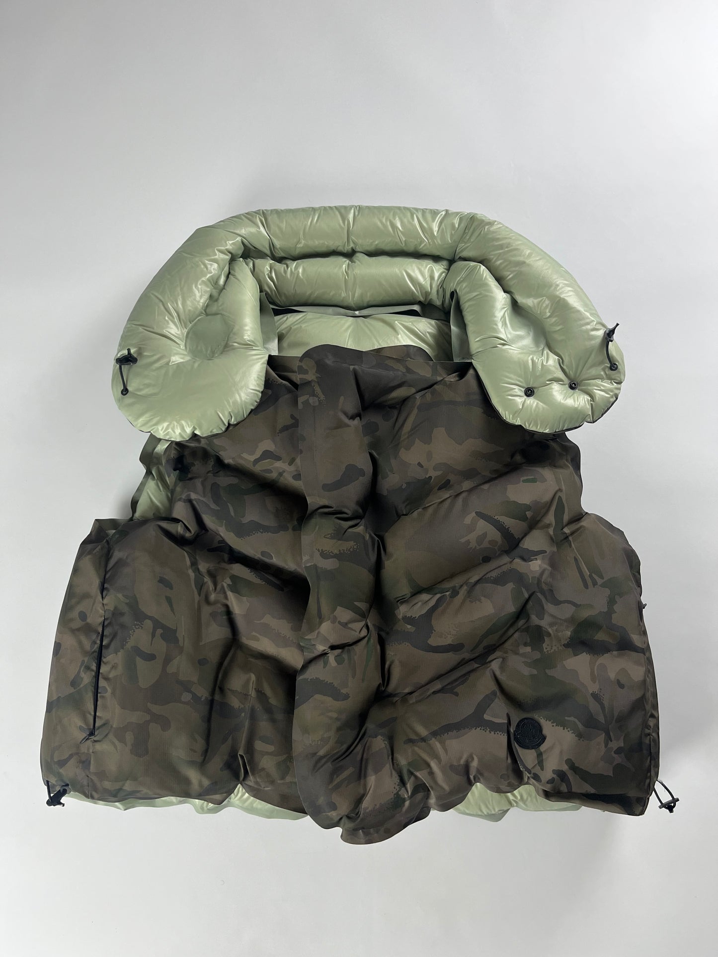 Moncler Genius x Dingyun Zhang Green Reversible Down Zadena Vest - S