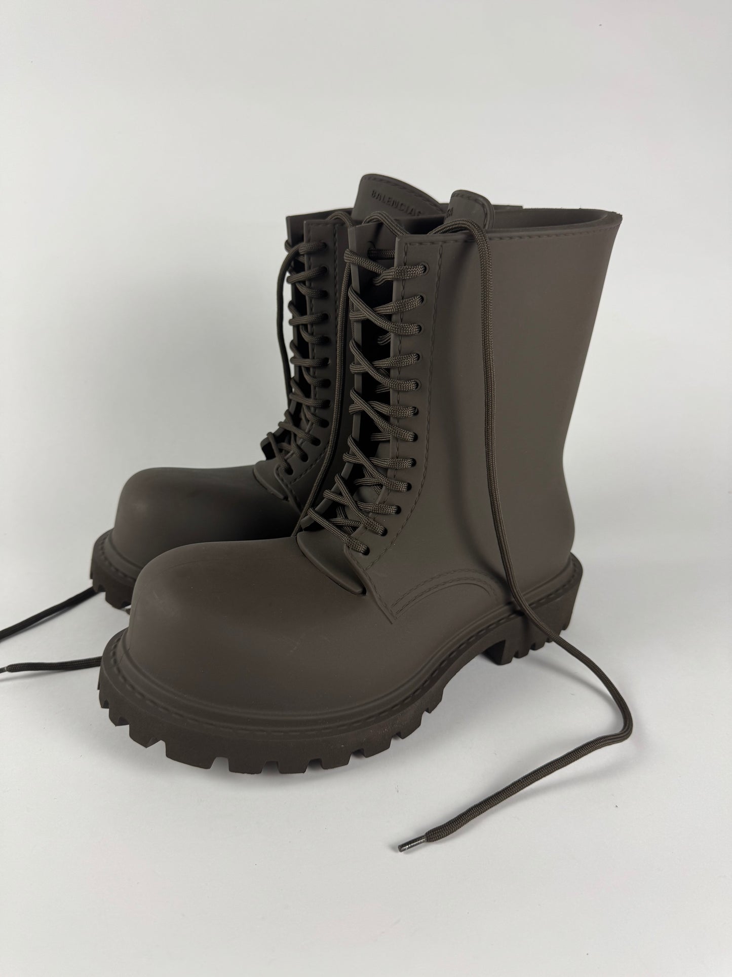 Balenciaga Brown Laced Steroid Oversized Boots Resort 2023 - 44 EU