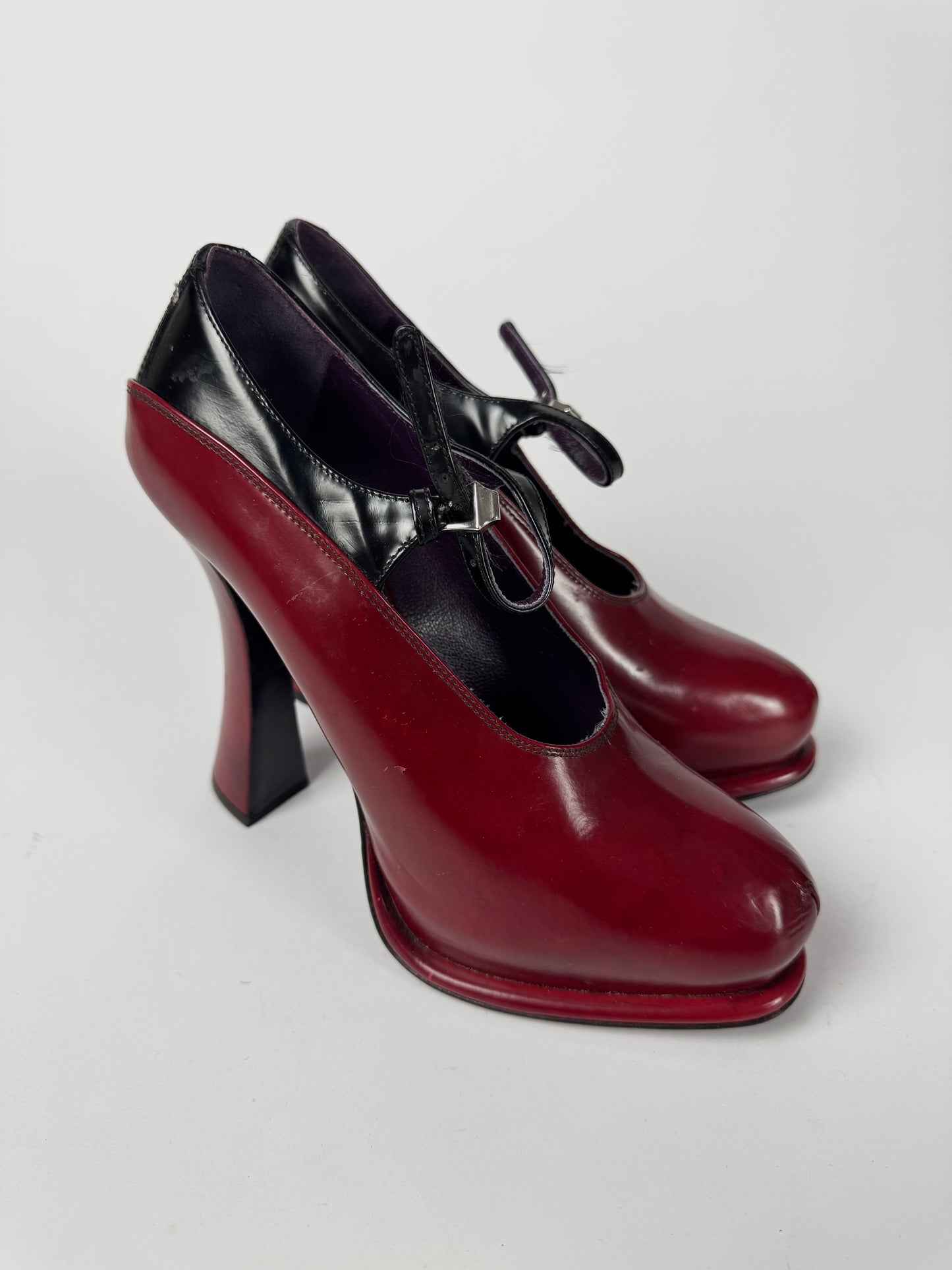 Prada Dipped Red Burgundy High Platform Mary Jane Round Toe Heels FW 2012 - 38 IT/38,5 EU