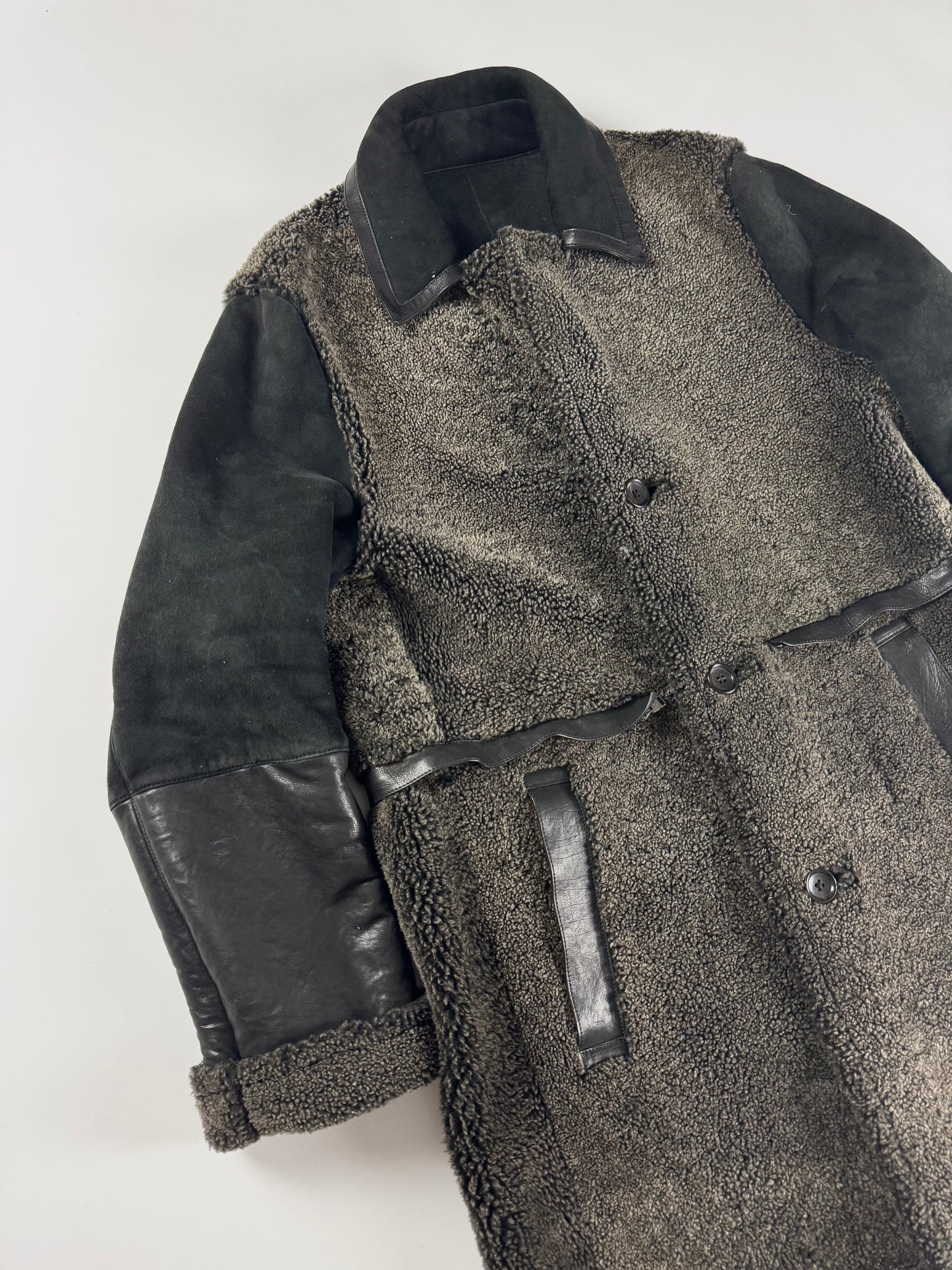 Louis Vuitton Sample Charcoal Shearling Cloude Sleeve Midi Black Collar Leather Tab Pocket Coat FW 2011 - M