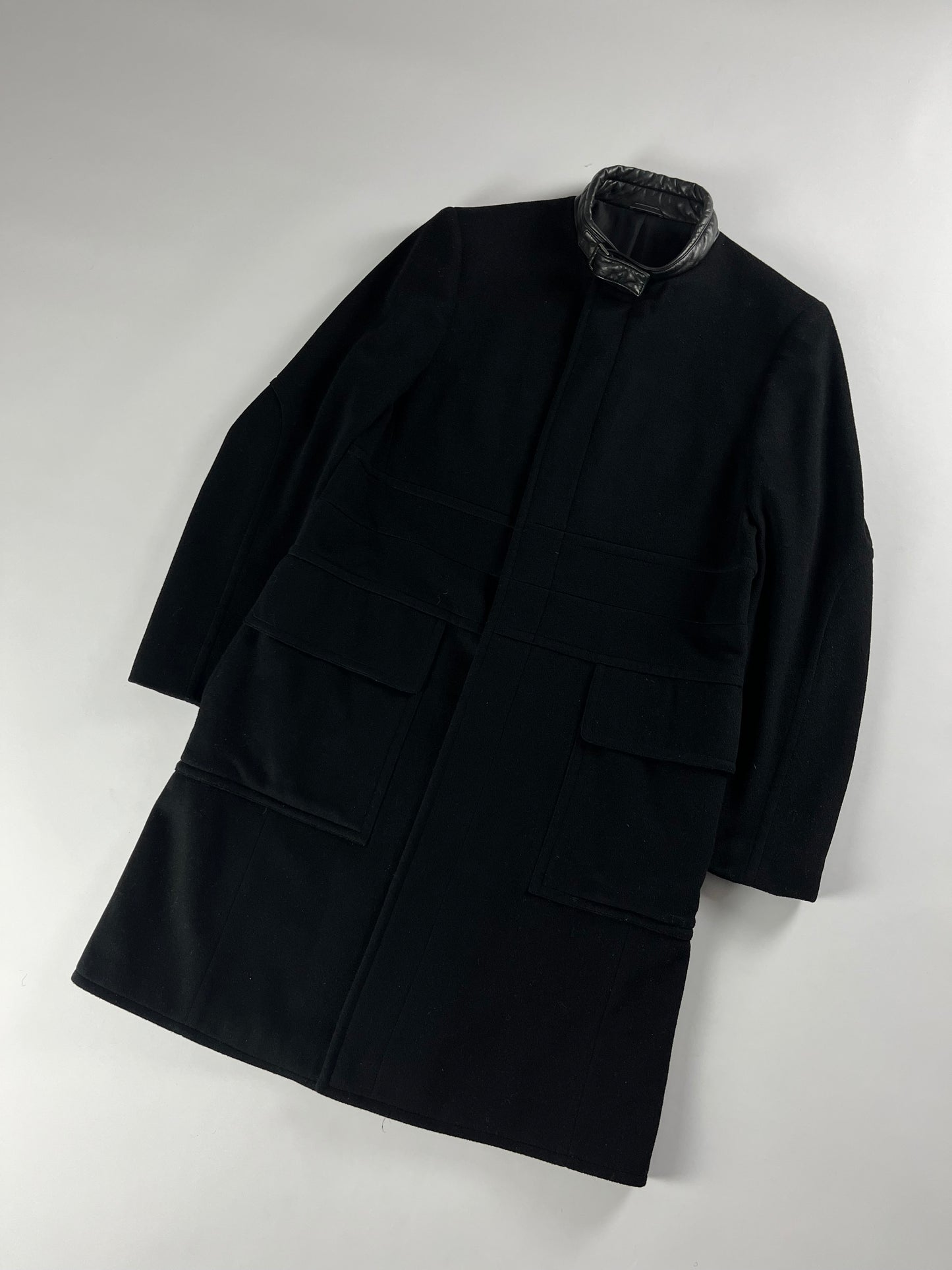 Gucci Black Wool Leather Belt Collar Long Coat FW 2000 - M