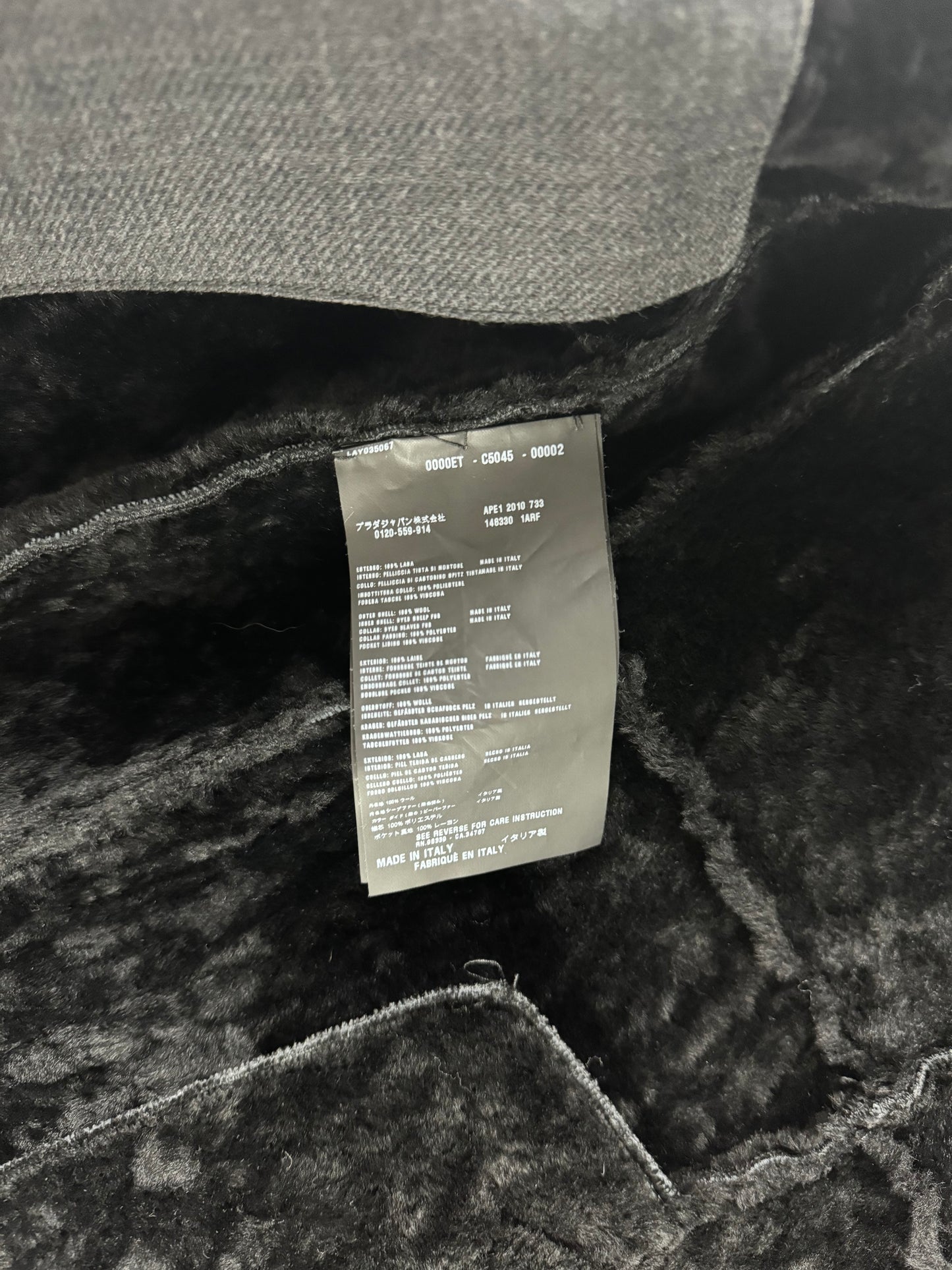 Prada Wool Inside Sheep Fur Elegant Collar FW 2010 - XS