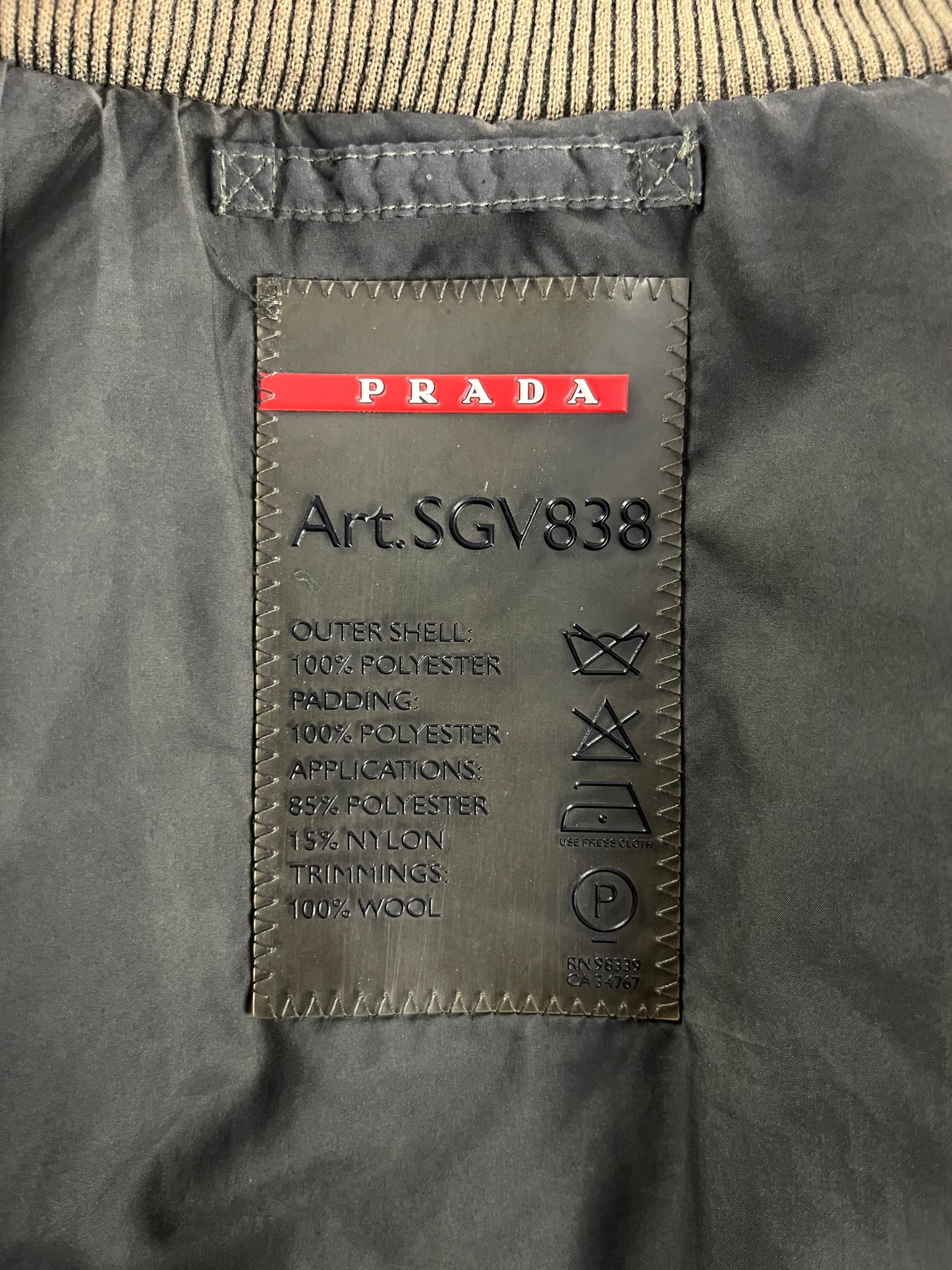 Prada Ribbed Trim Touch Puffer Down Jacket FW 2006 - L