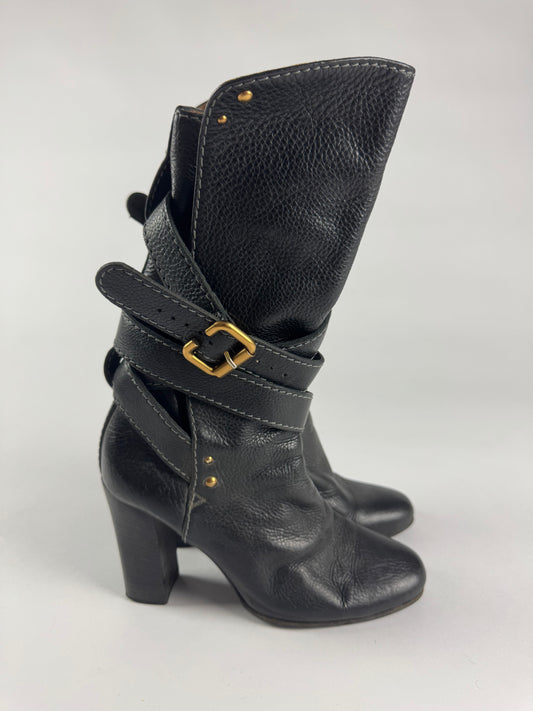 Chloé Belted Wrapped Calf Leather Boots FW 2005 - 37 EU
