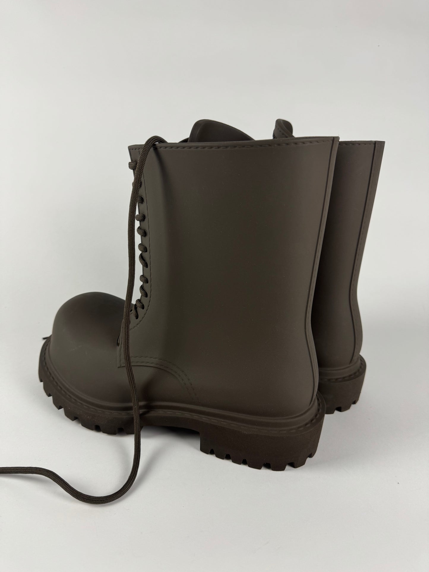 Balenciaga Brown Laced Steroid Oversized Boots Resort 2023 - 44 EU