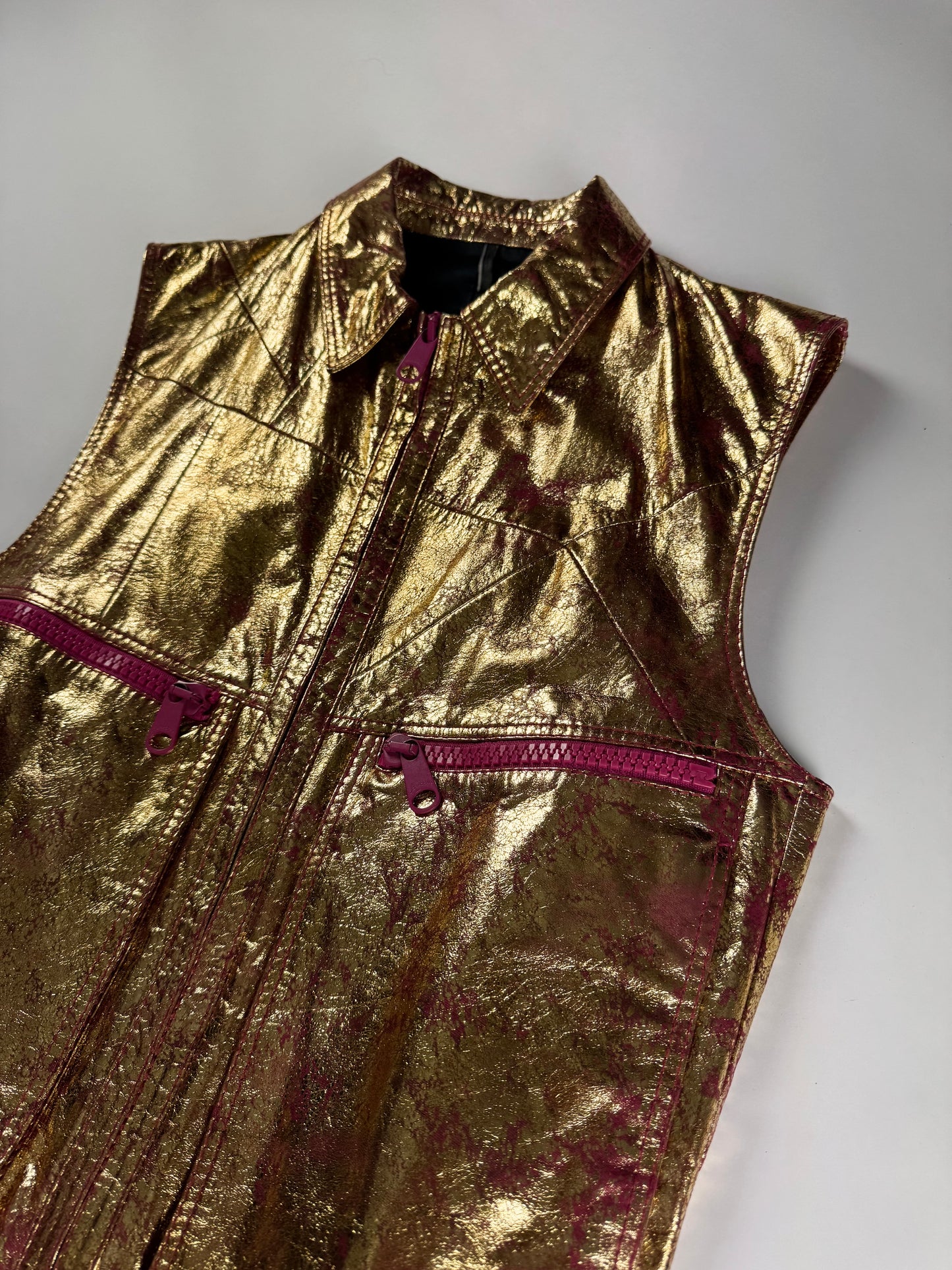 Dior Homme Sample Oro Fluxia Gold Crinkled Metallic Fuchsia Zip Trim Leather Sleeveless Jacket SS 2009 - M