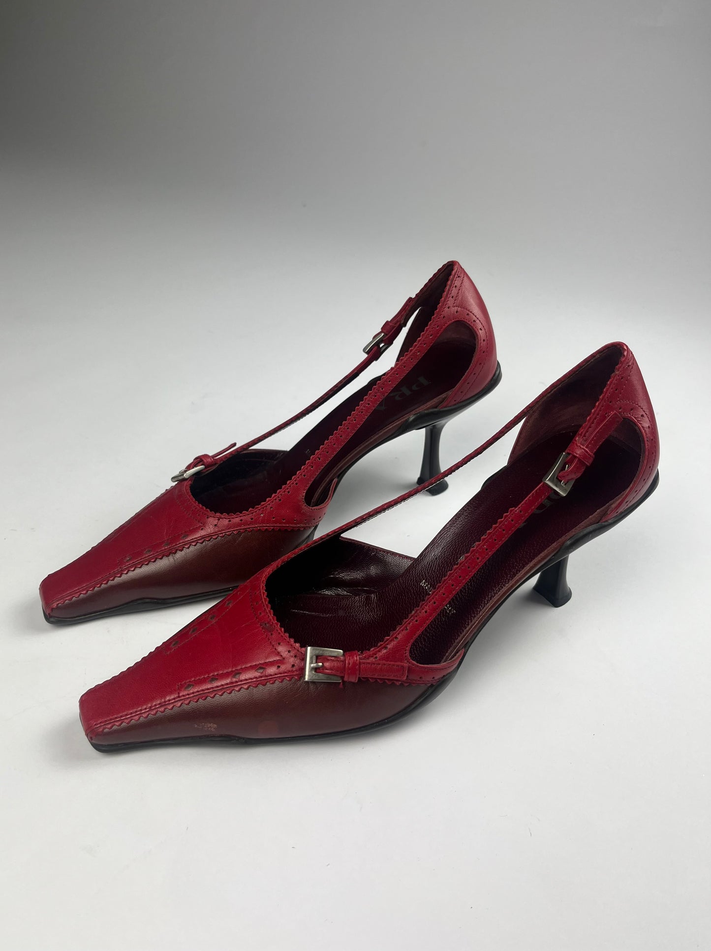 Prada Red Leather Belted Pumps FW 2000 - 37 IT/38 EU