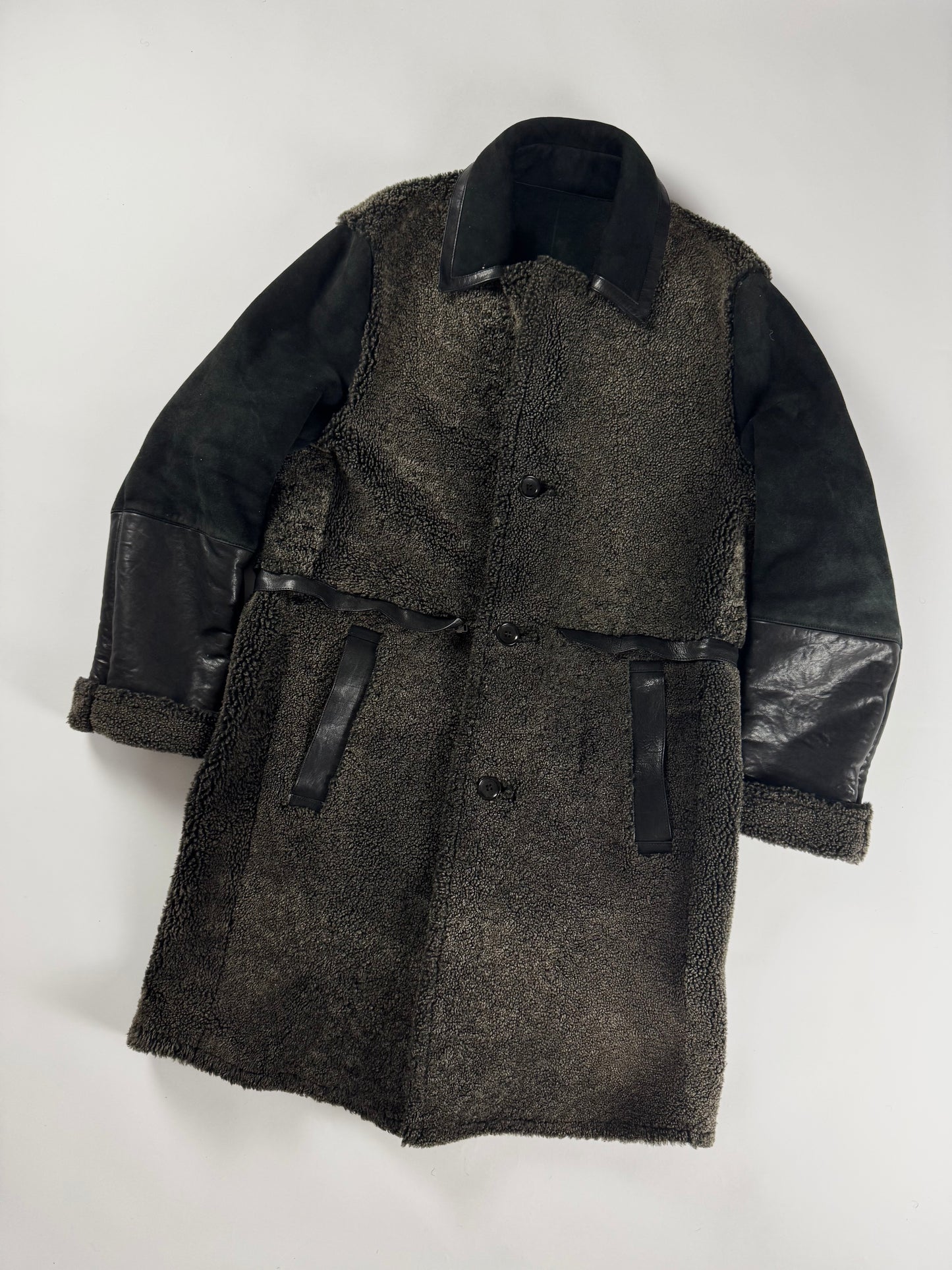 Louis Vuitton Sample Charcoal Shearling Cloude Sleeve Midi Black Collar Leather Tab Pocket Coat FW 2011 - M