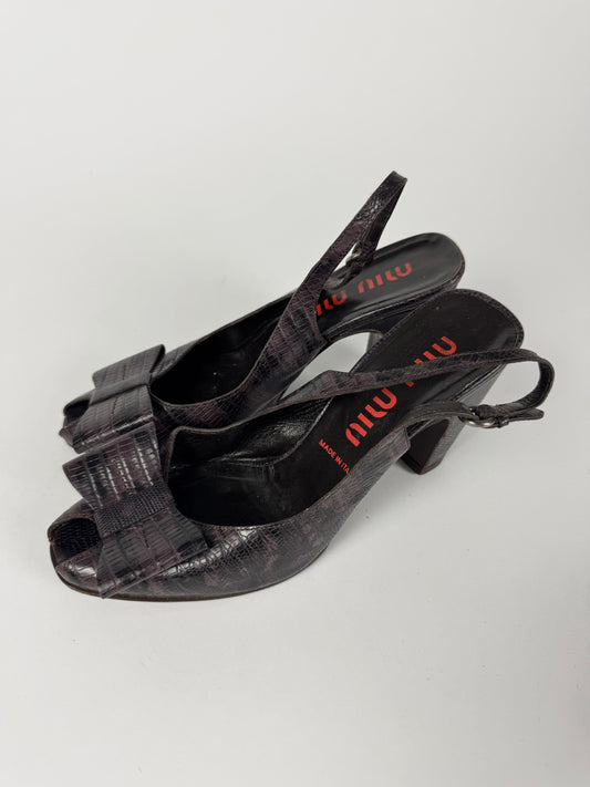 Miu Miu Aubergine Crocodile Embossed Leather Peep Toe Slingback Block Heel Pumps 2000s - 38,5 IT/39 EU