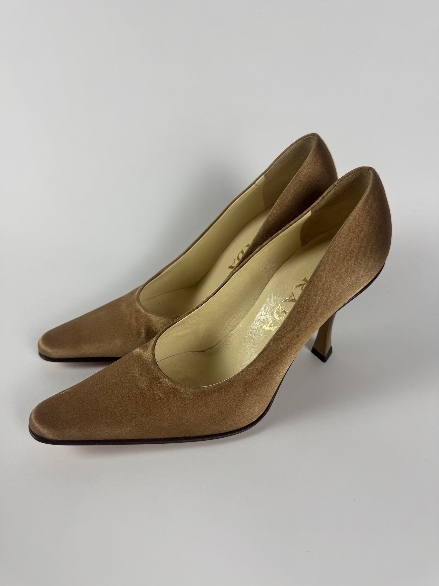 Prada Milano Patina Pump Golden Shaded Heels 1990s - 37,5 IT/38,5 EU