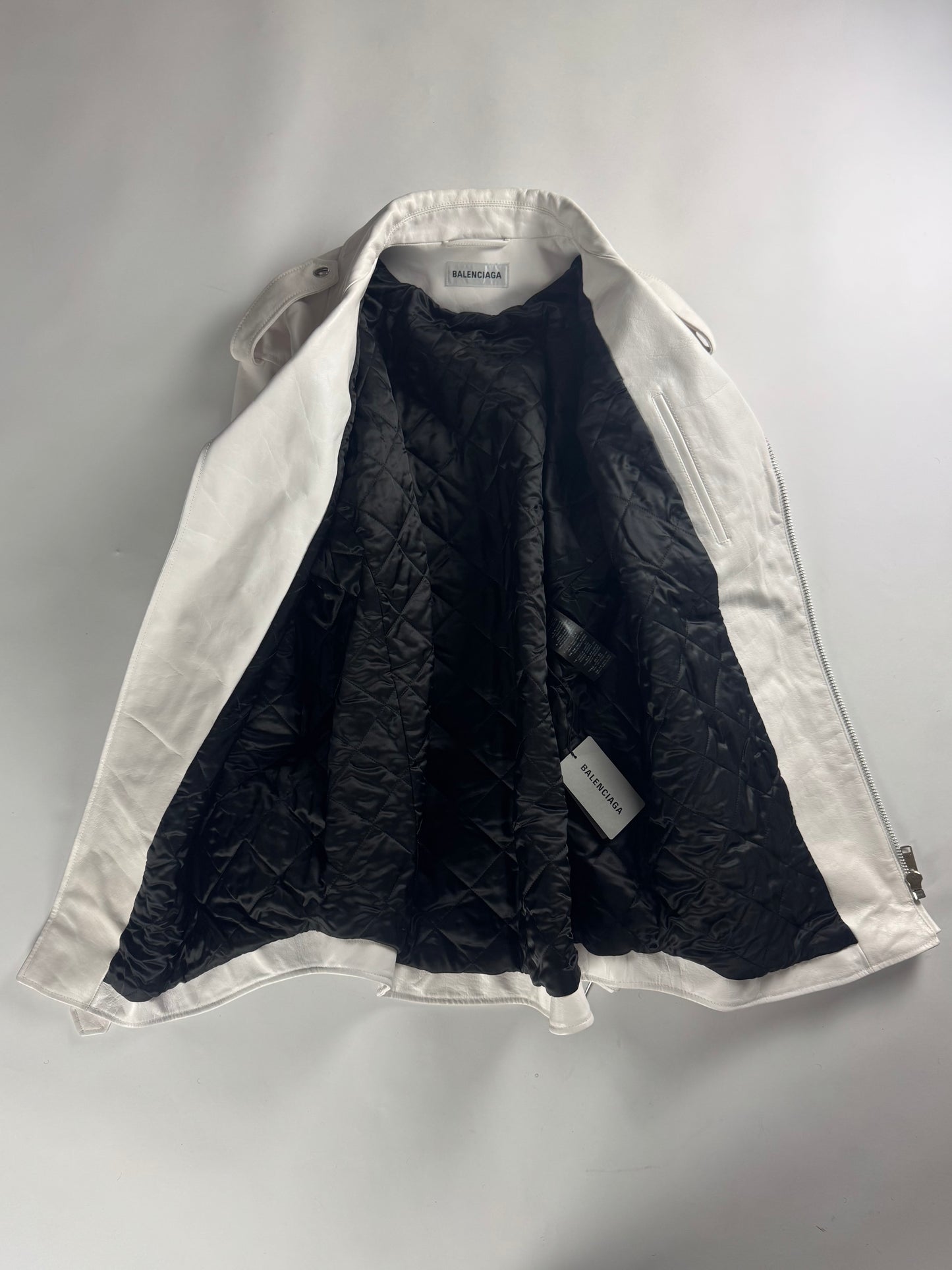Balenciaga 80s Biker Smooth Optical White Calf Leather Oversized Perfecto Jacket SS 2020 - M
